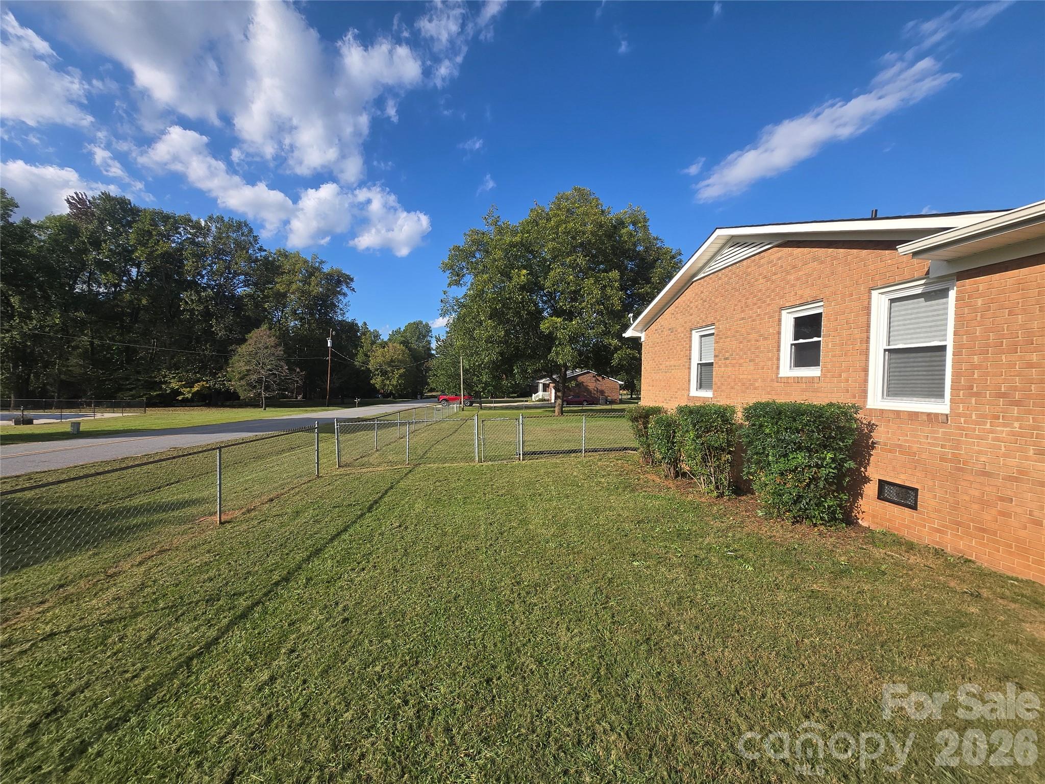 Side view - 421 Nixon Road, Statesville