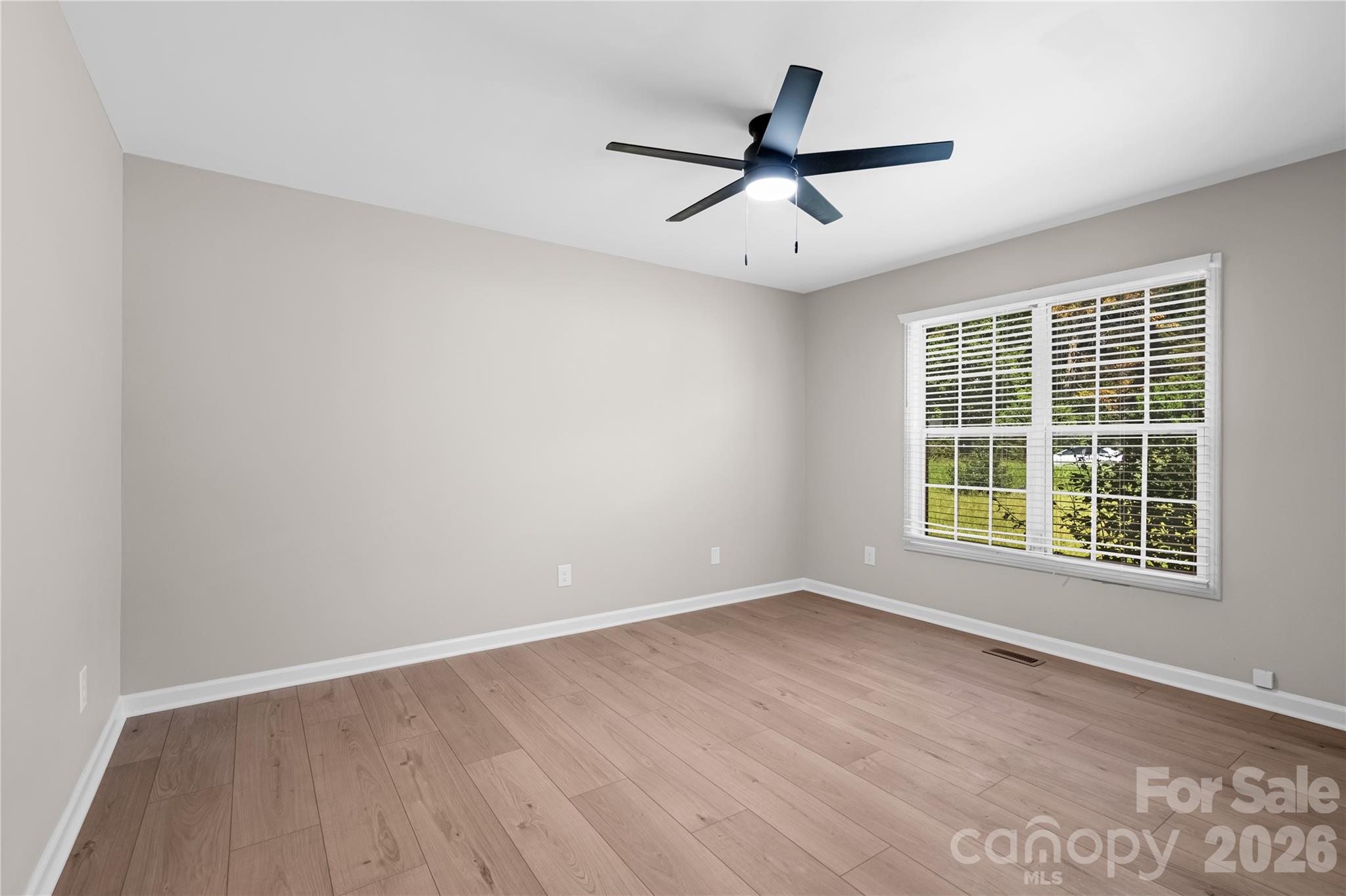 Single Family Residence at 2065 Gary Lane, Hickory, photo 14 of 33