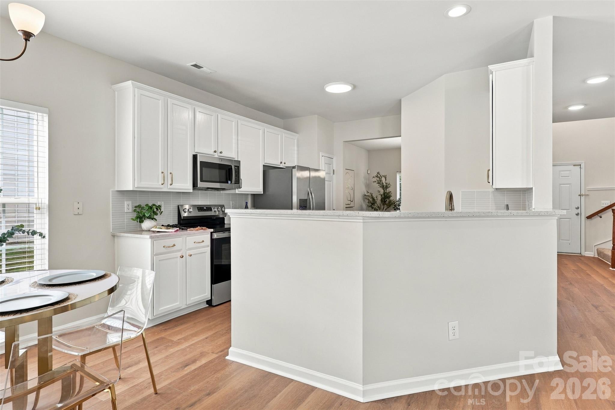 Kitchen - 11705 Kingsley View Drive, Charlotte