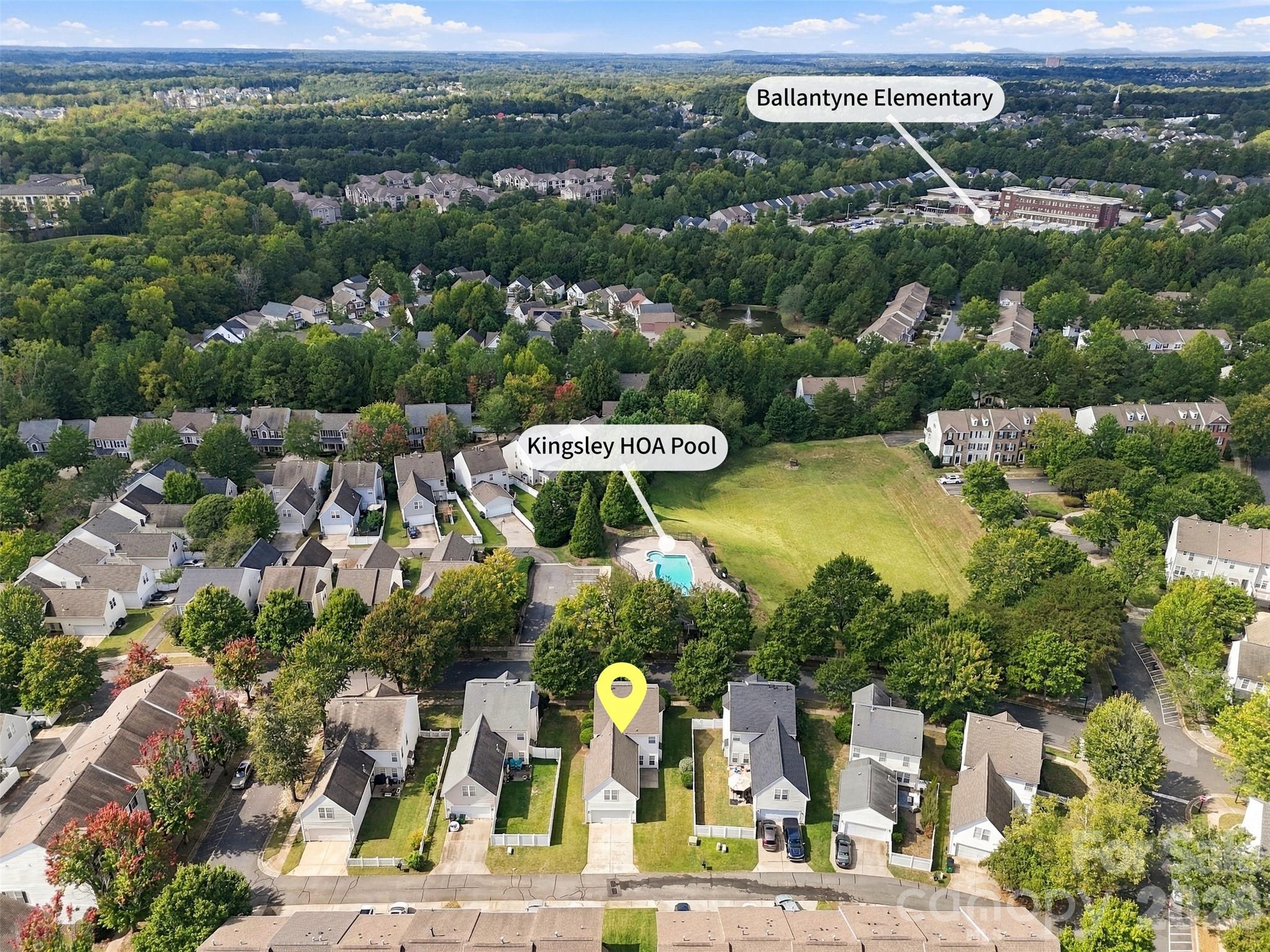 Convenient location - 11705 Kingsley View Drive, Charlotte
