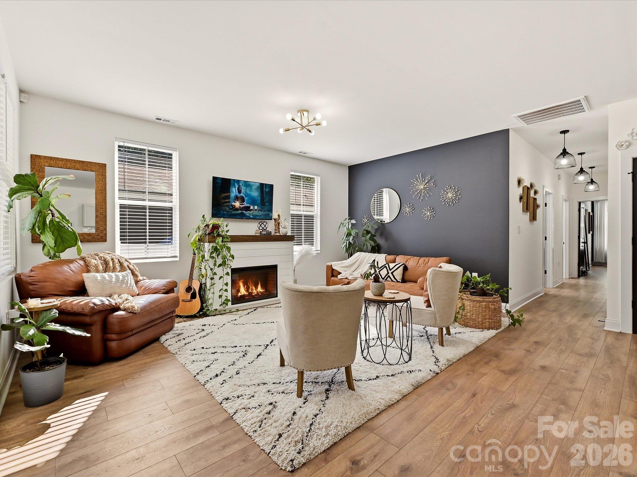 Open plan living room - 914 Flint Street Extension, Rock Hill