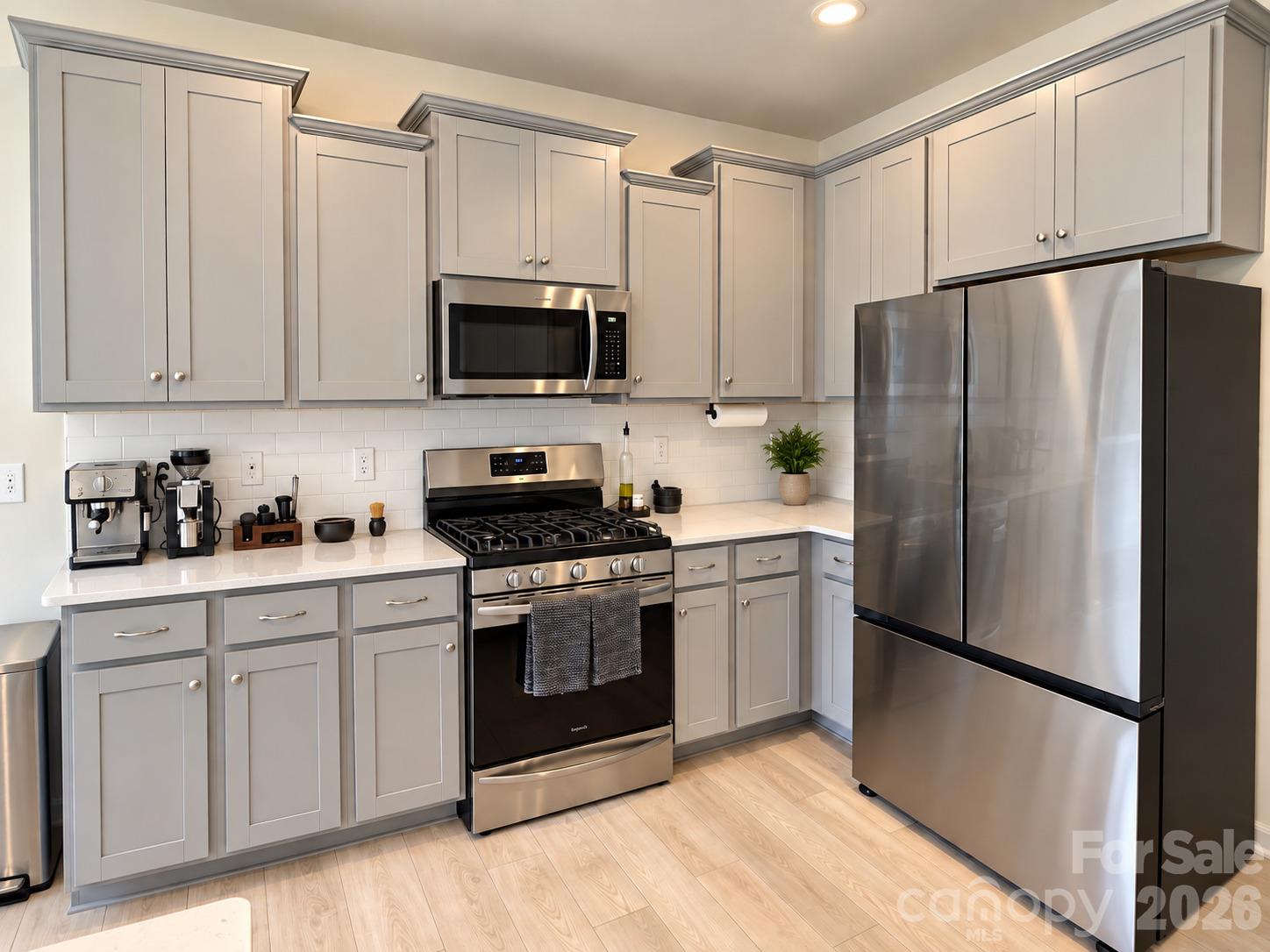 Single Family Residence at 292 Runner Stone Lane, Fort Mill, photo 5 of 25