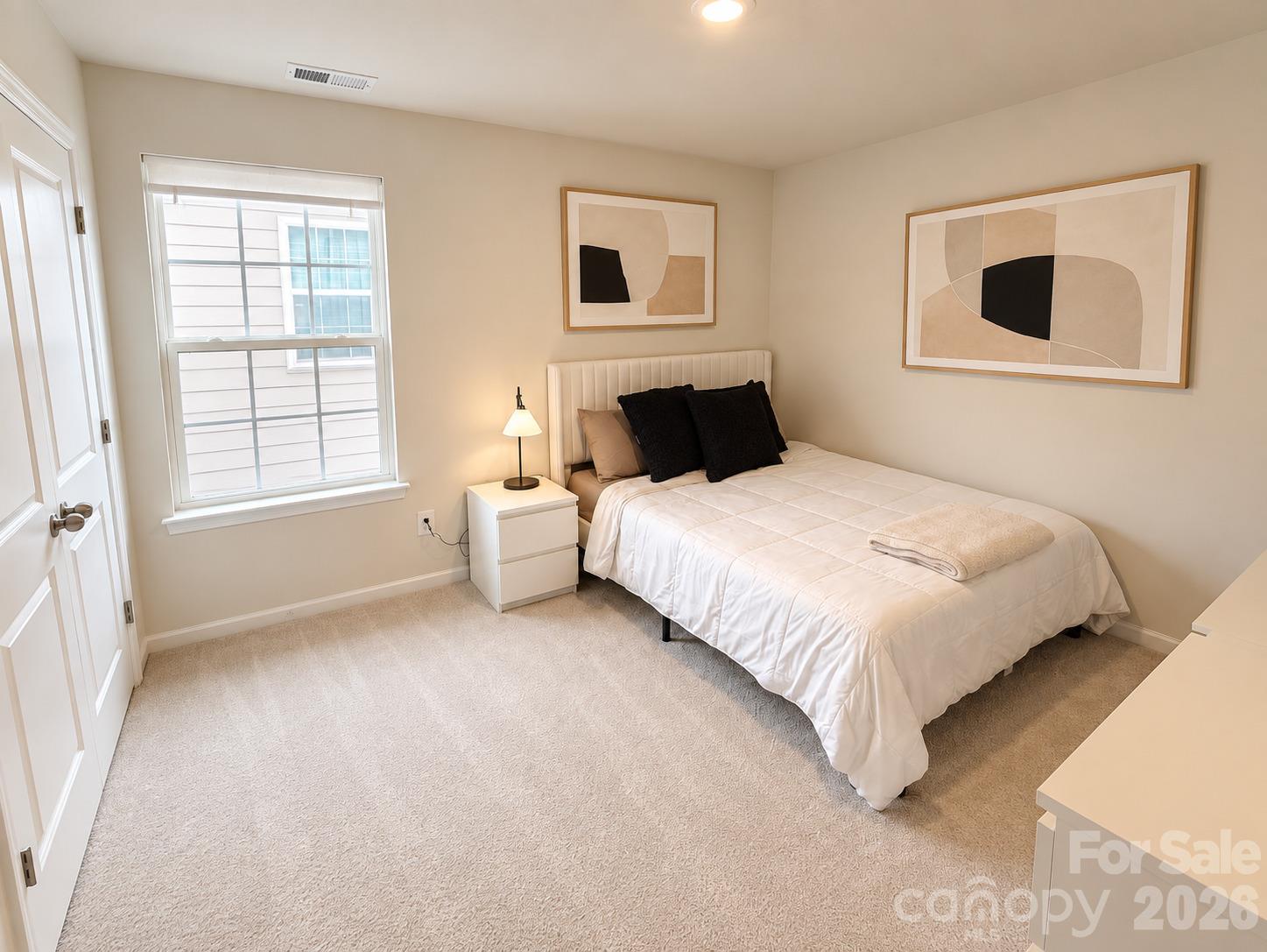 Single Family Residence at 292 Runner Stone Lane, Fort Mill, photo 14 of 25