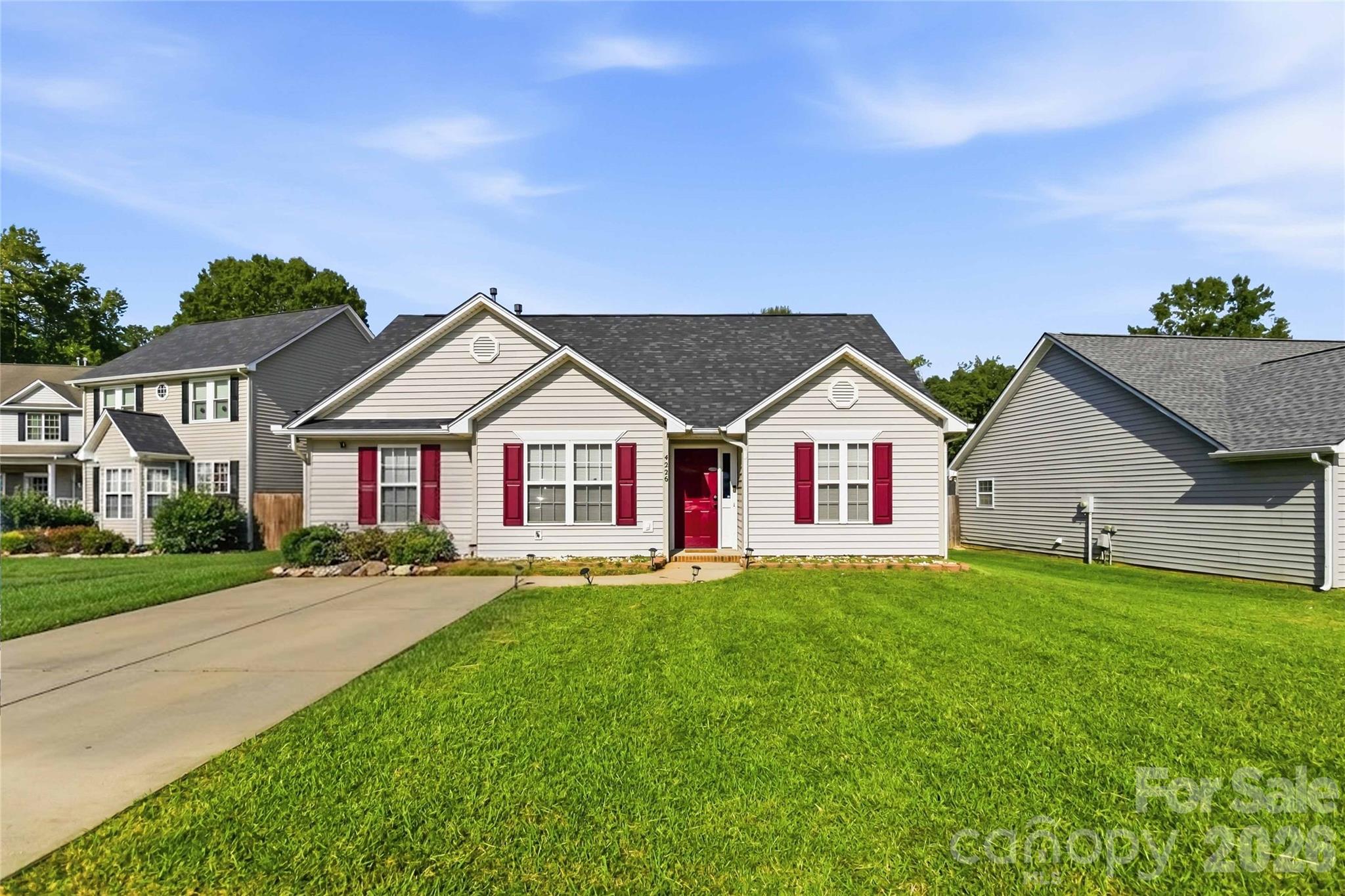 Single Family Residence at 4226 Red Shed Lane, Charlotte, photo 2 of 27