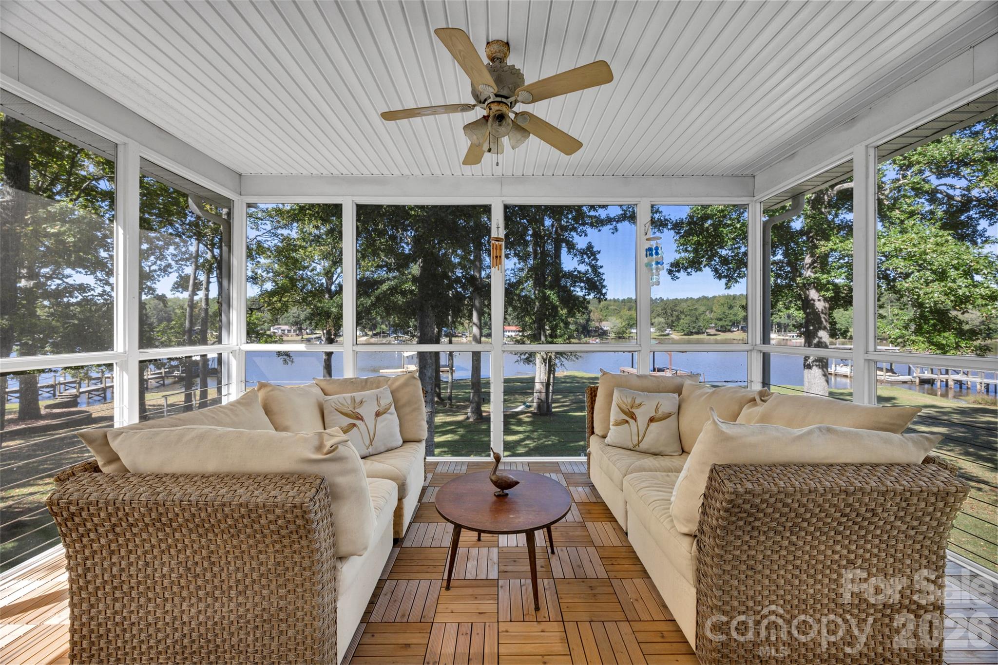 Sunroom gorgeous view - 1960 White Road, Camden