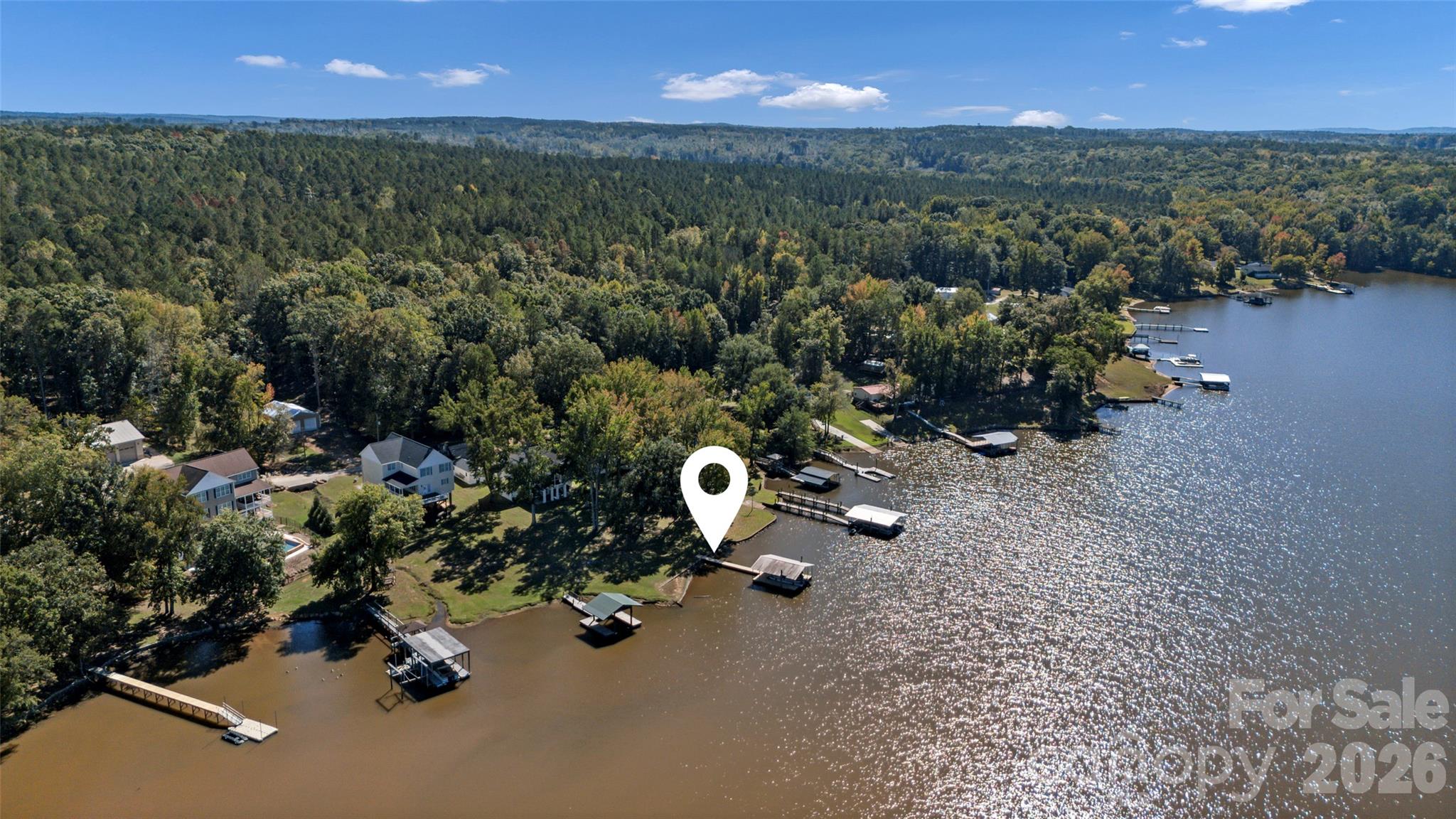 Lake Wateree - 1960 White Road, Camden