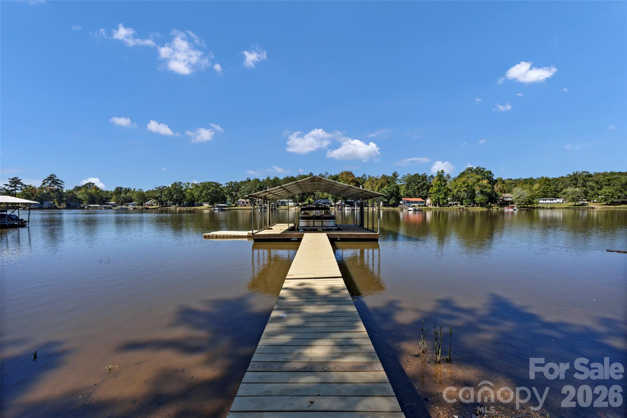 Lake Wateree - 1960 White Road, Camden
