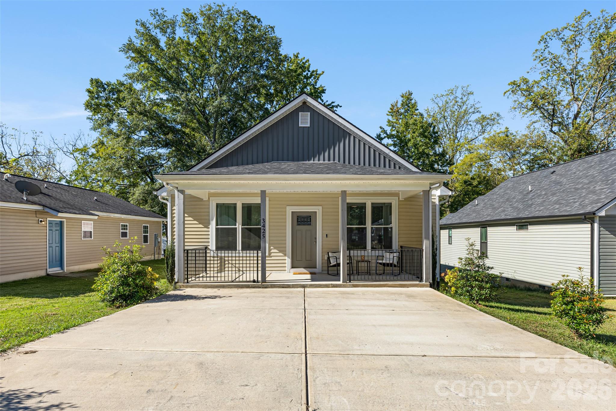 Large parking - 3425 Mable Hubbard Drive, Charlotte