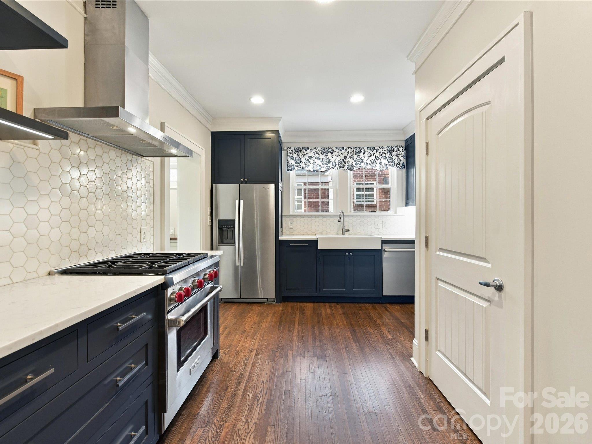 Single Family Residence at 2522 7th Street, Charlotte, photo 5 of 29
