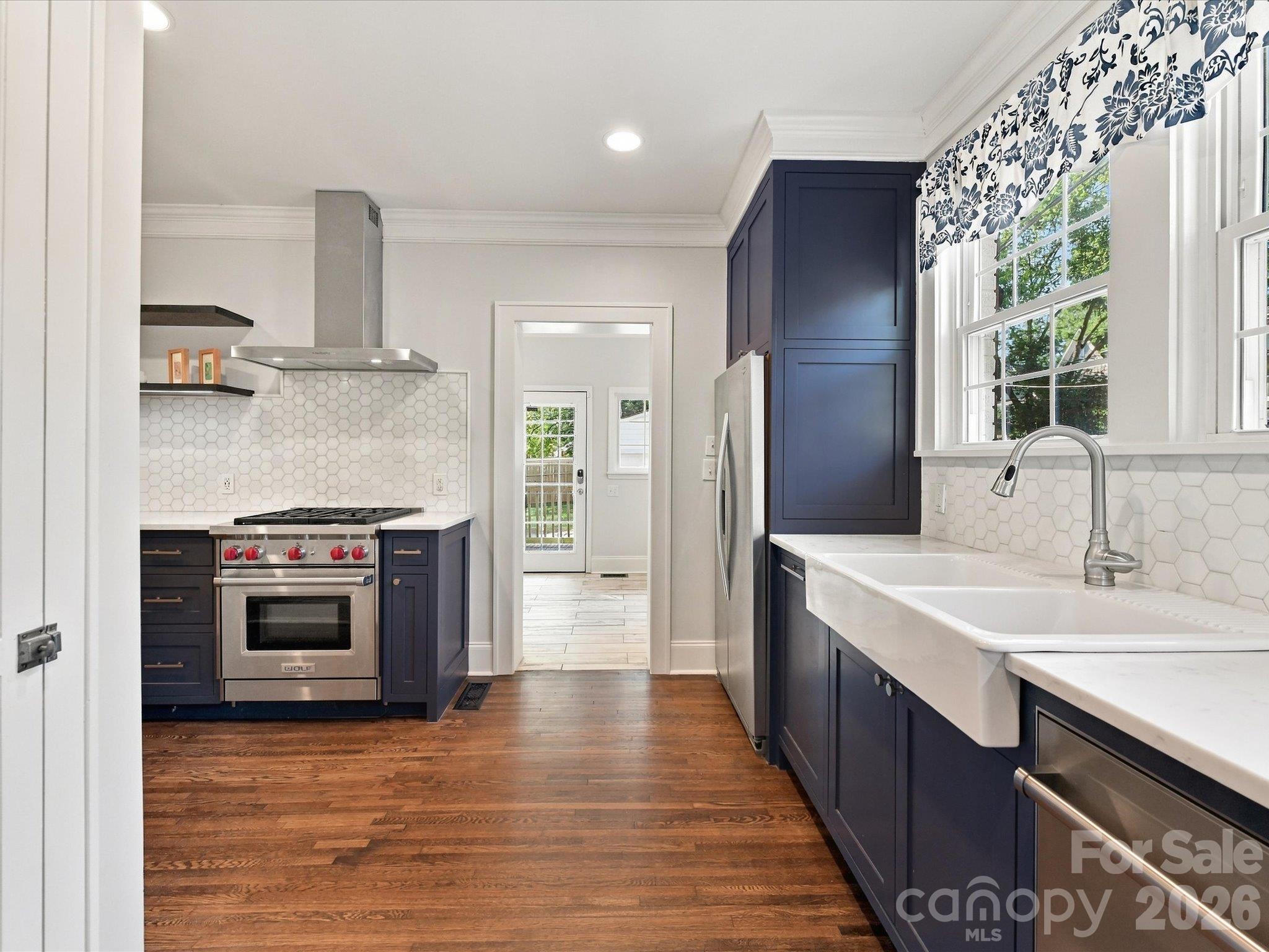Single Family Residence at 2522 7th Street, Charlotte, photo 6 of 29