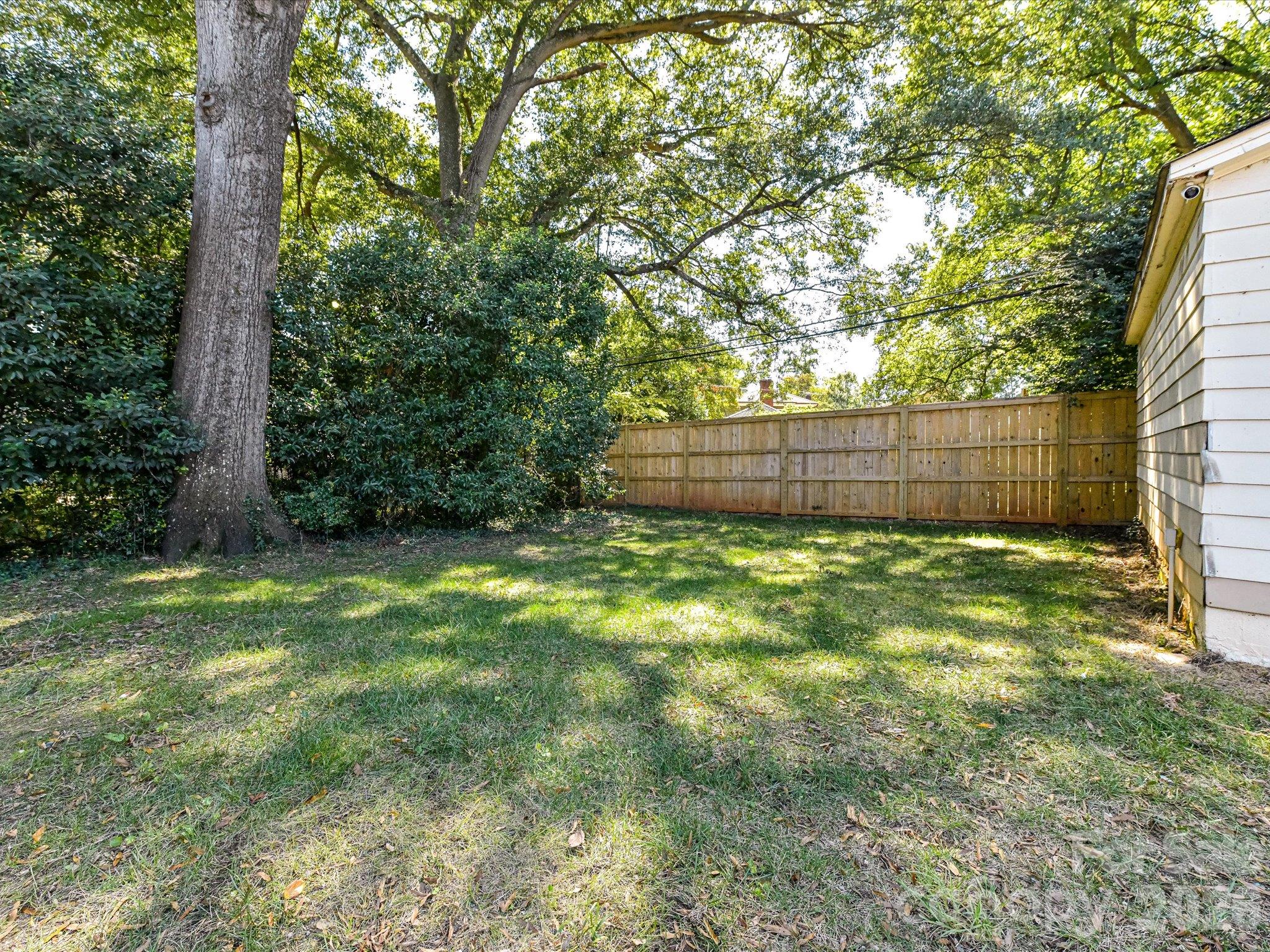 Single Family Residence at 2522 7th Street, Charlotte, photo 25 of 29