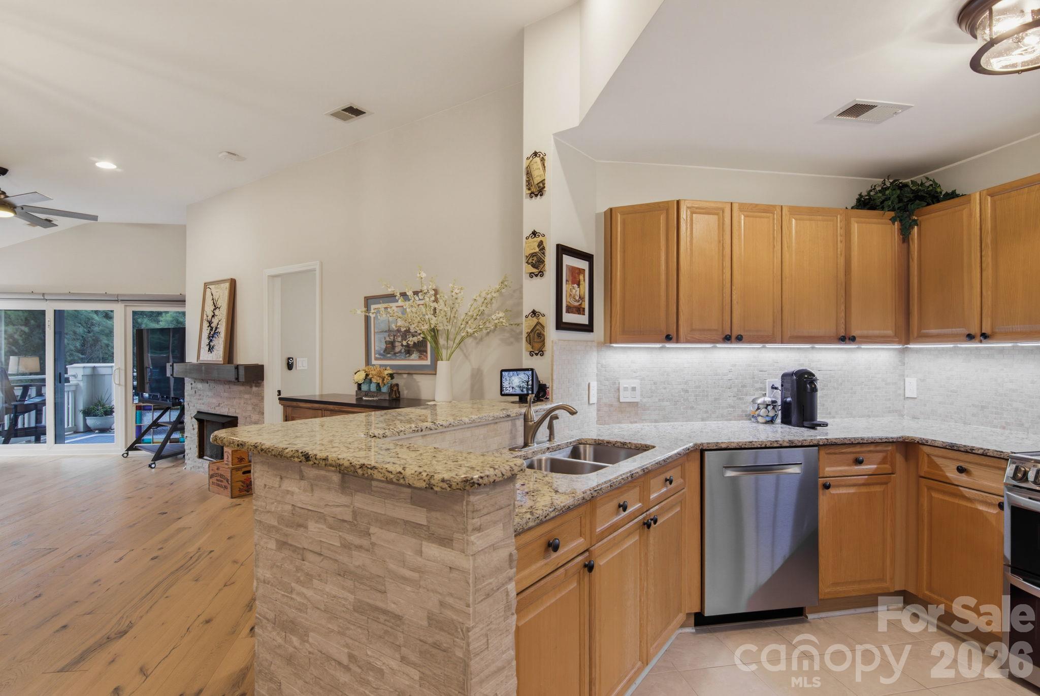 Condominium at 7838 Village Harbor Drive, Cornelius, photo 15 of 46