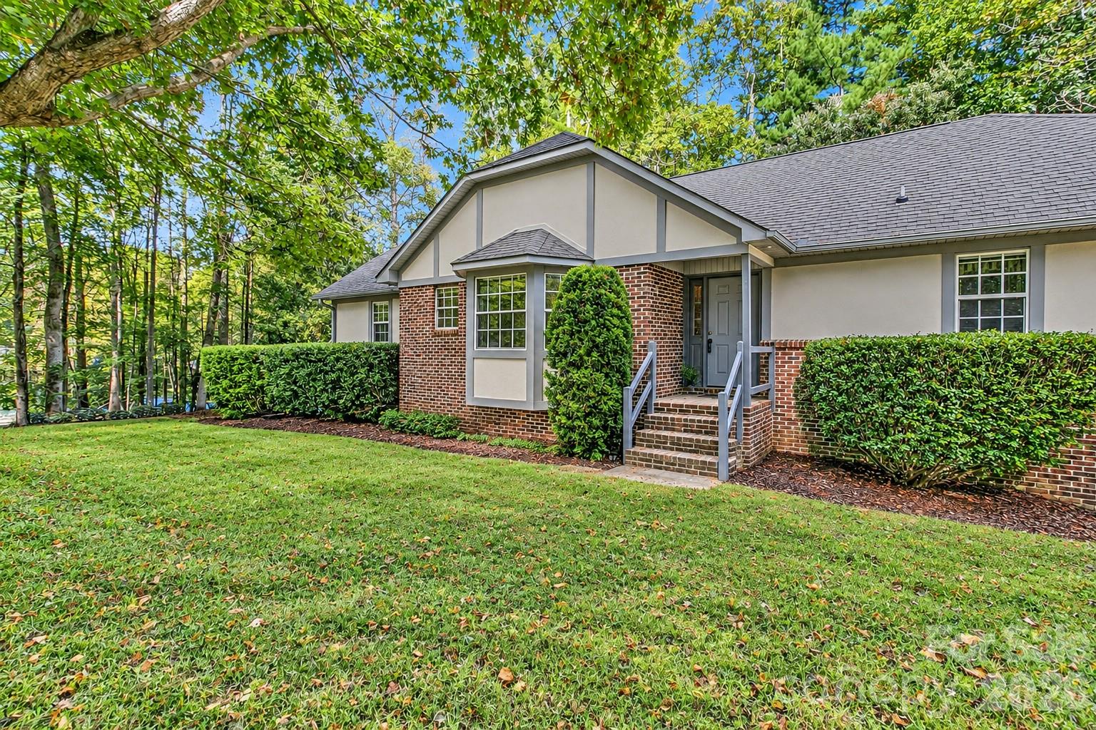 Front home - 3111 Essex Path, Hendersonville