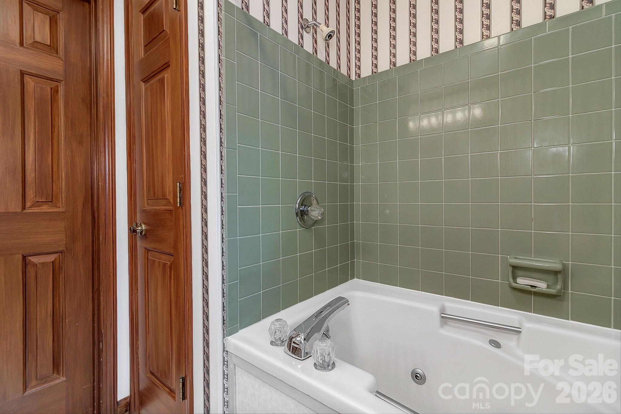Primary bathroom - 3111 Essex Path, Hendersonville