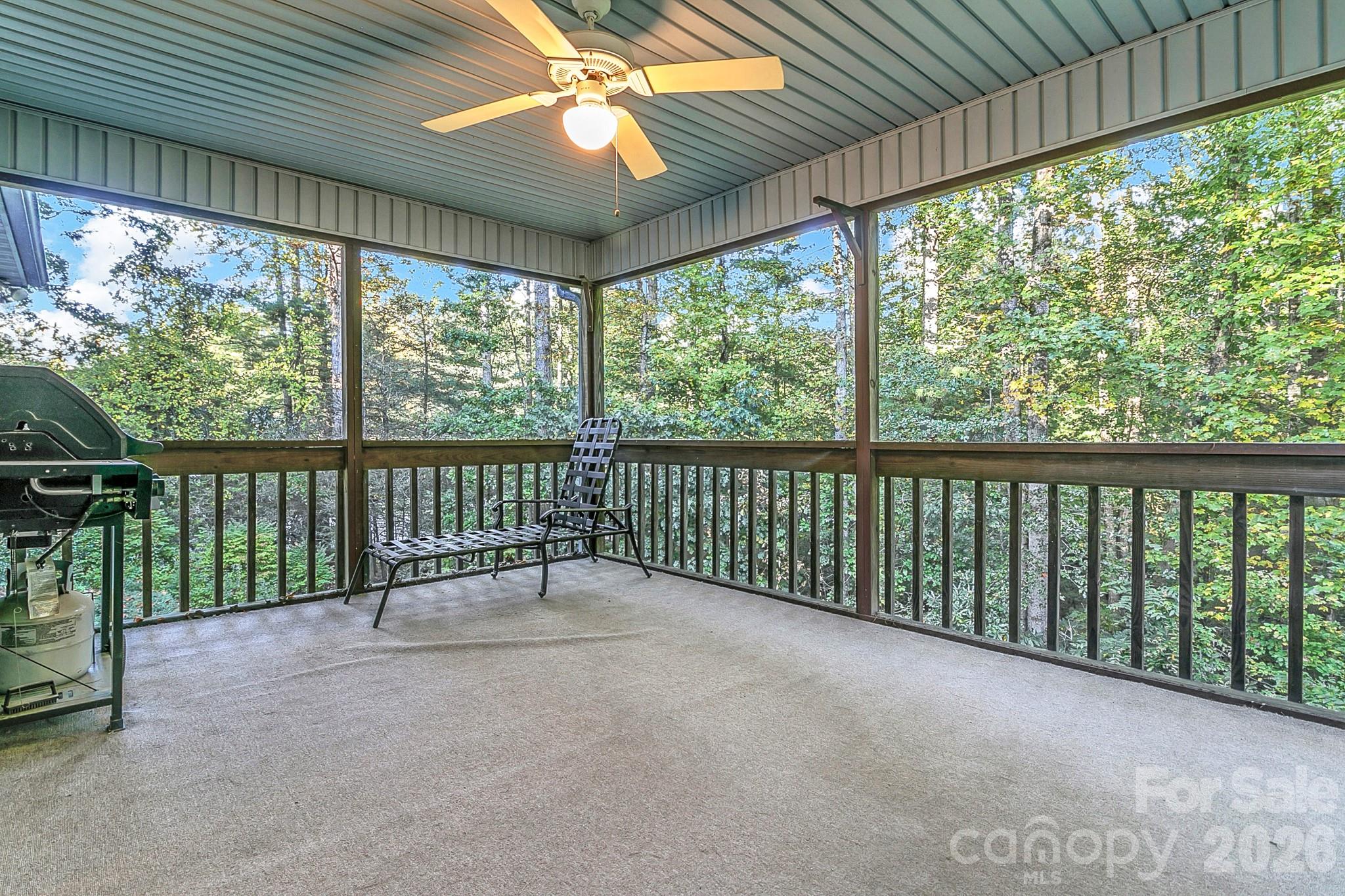 Large screened in porch off the living room - 3111 Essex Path, Hendersonville