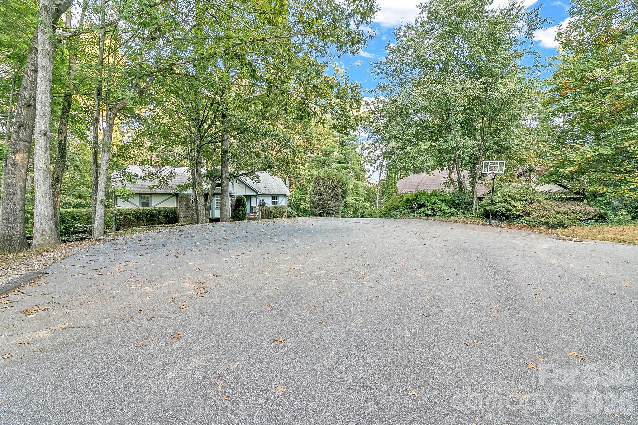 Home is in a cul de sac - 3111 Essex Path, Hendersonville