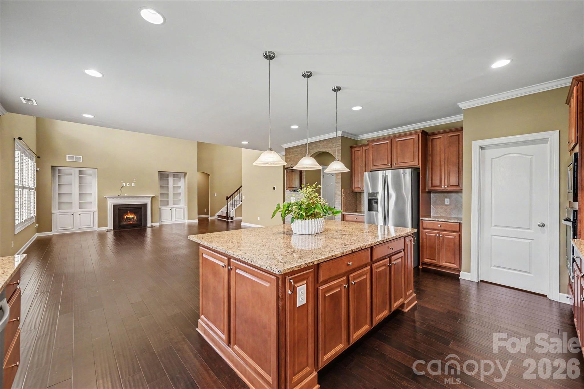 Single Family Residence at 831 Tyne Drive, Fort Mill, photo 13 of 48
