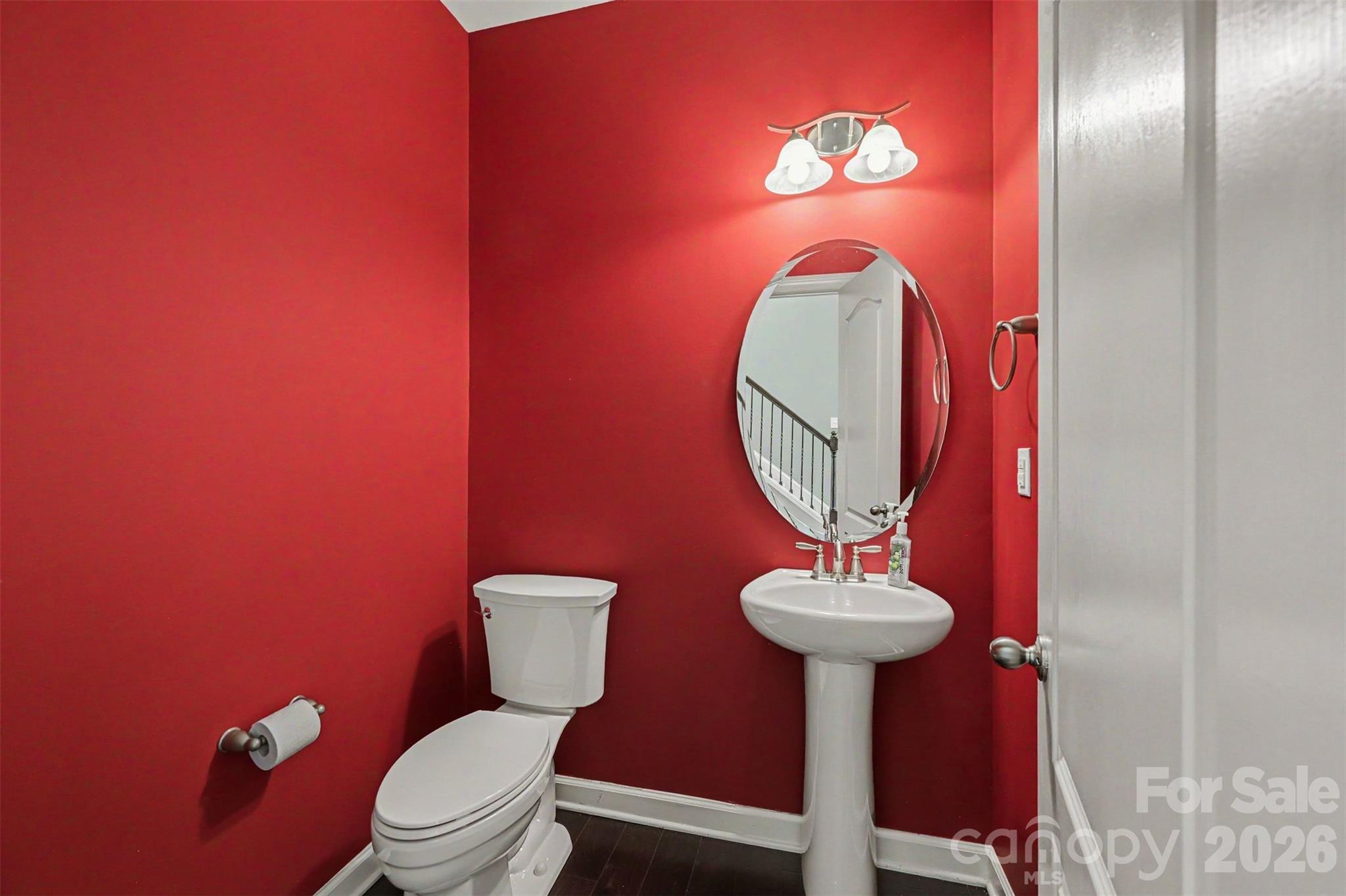 Single Family Residence at 831 Tyne Drive, Fort Mill, photo 19 of 48