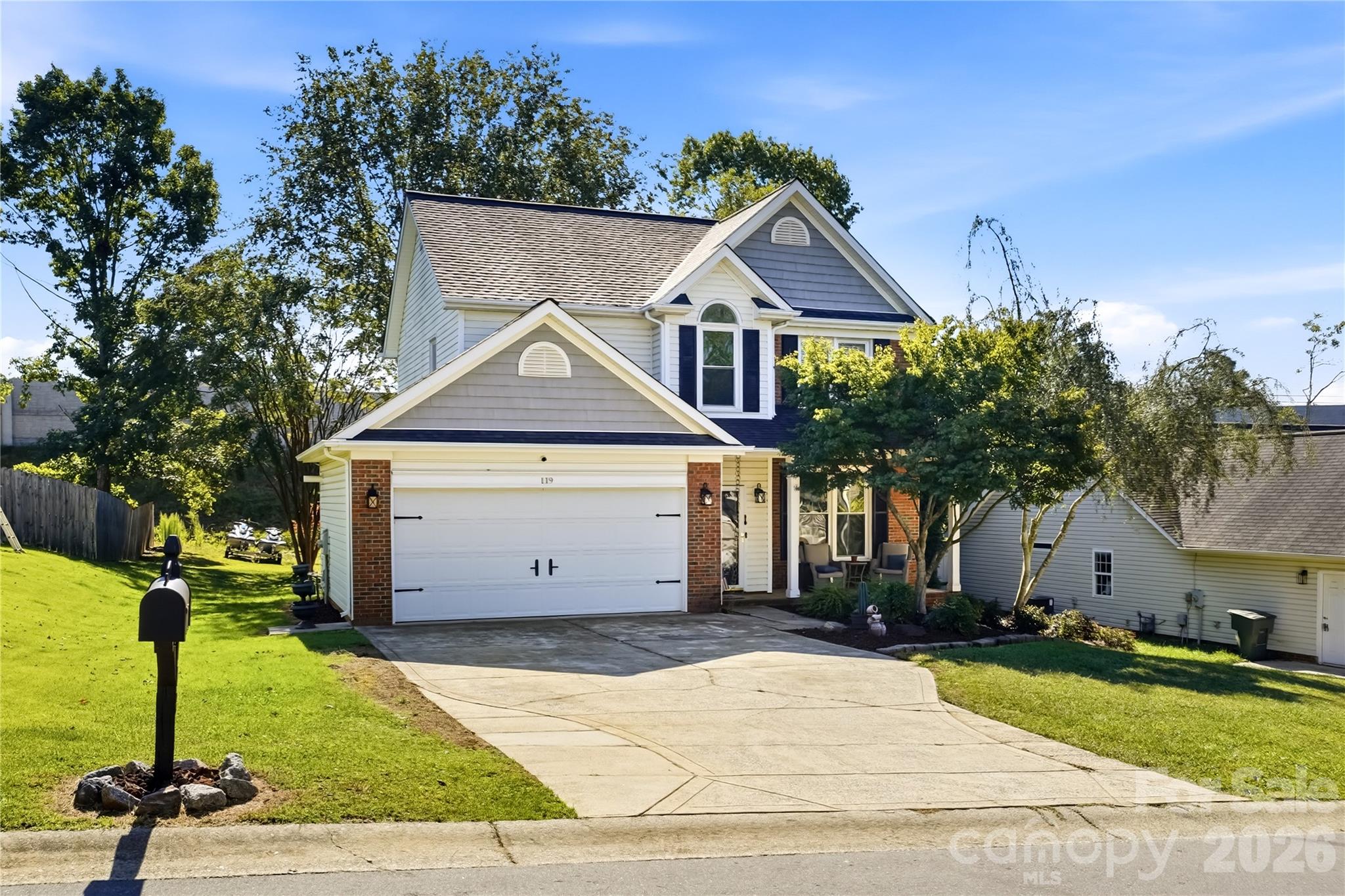 2 car garage - 119 Shining Armor Court, Mooresville
