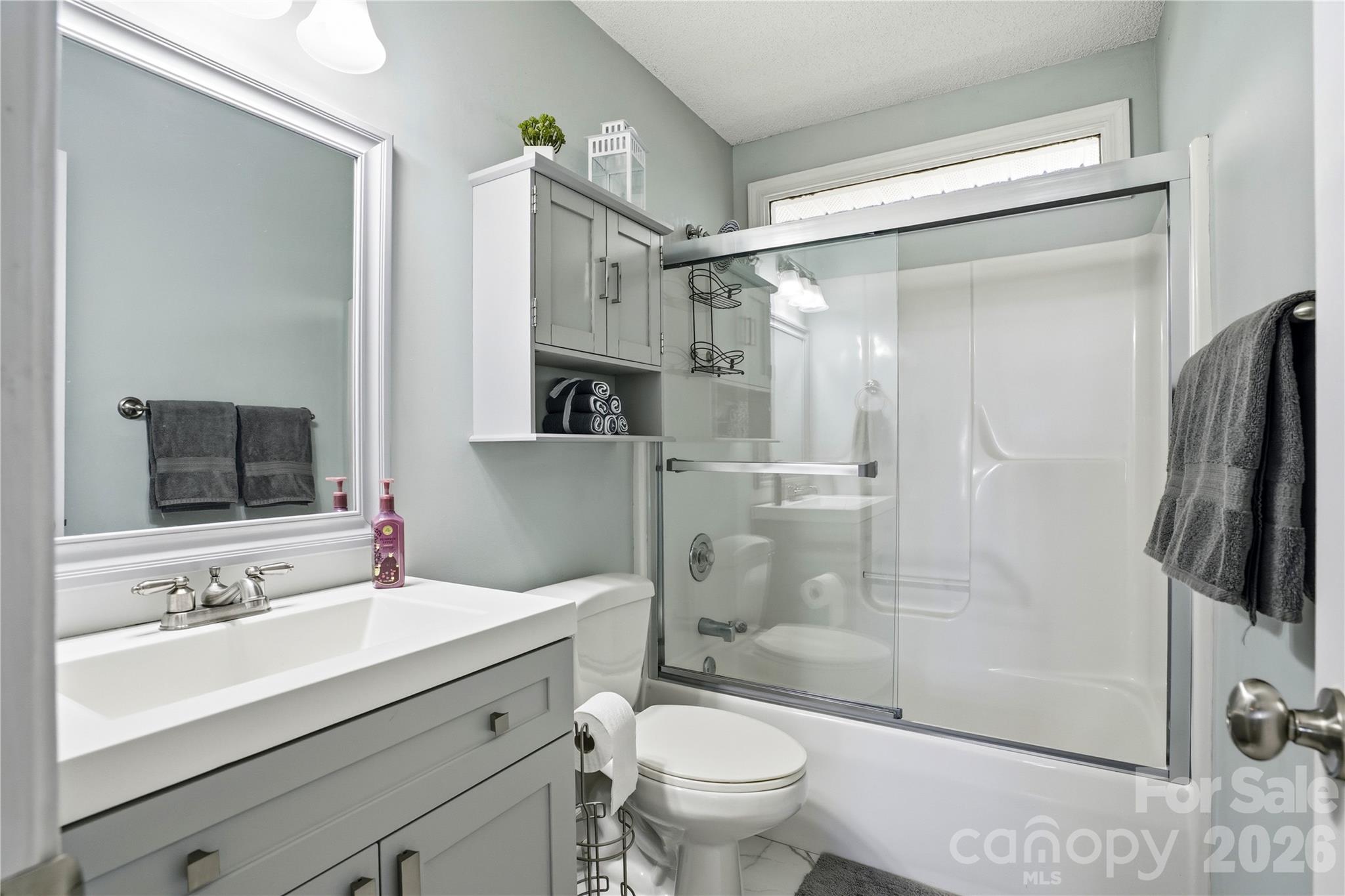 Second full bath on second floor - 119 Shining Armor Court, Mooresville
