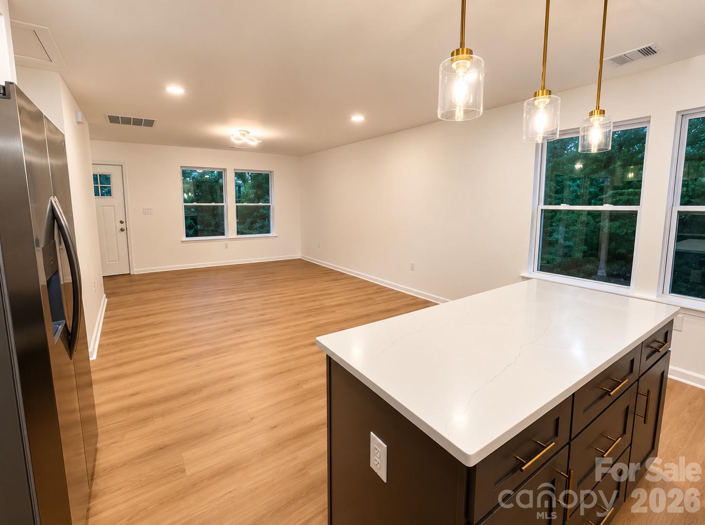 Single Family Residence at 521 Castlewood Circle, Rock Hill, photo 12 of 27