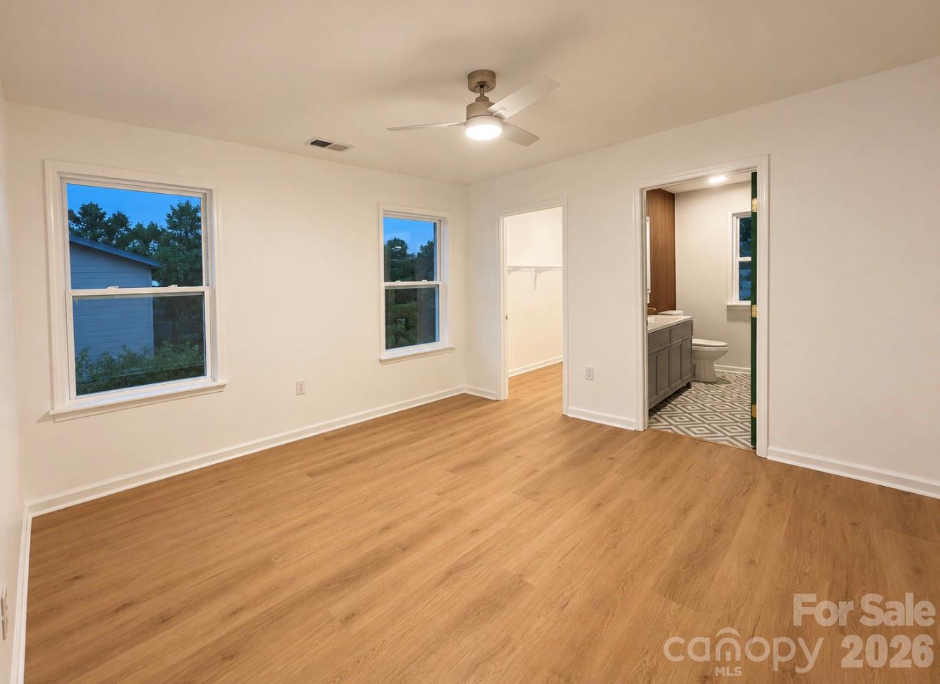 Single Family Residence at 521 Castlewood Circle, Rock Hill, photo 18 of 27
