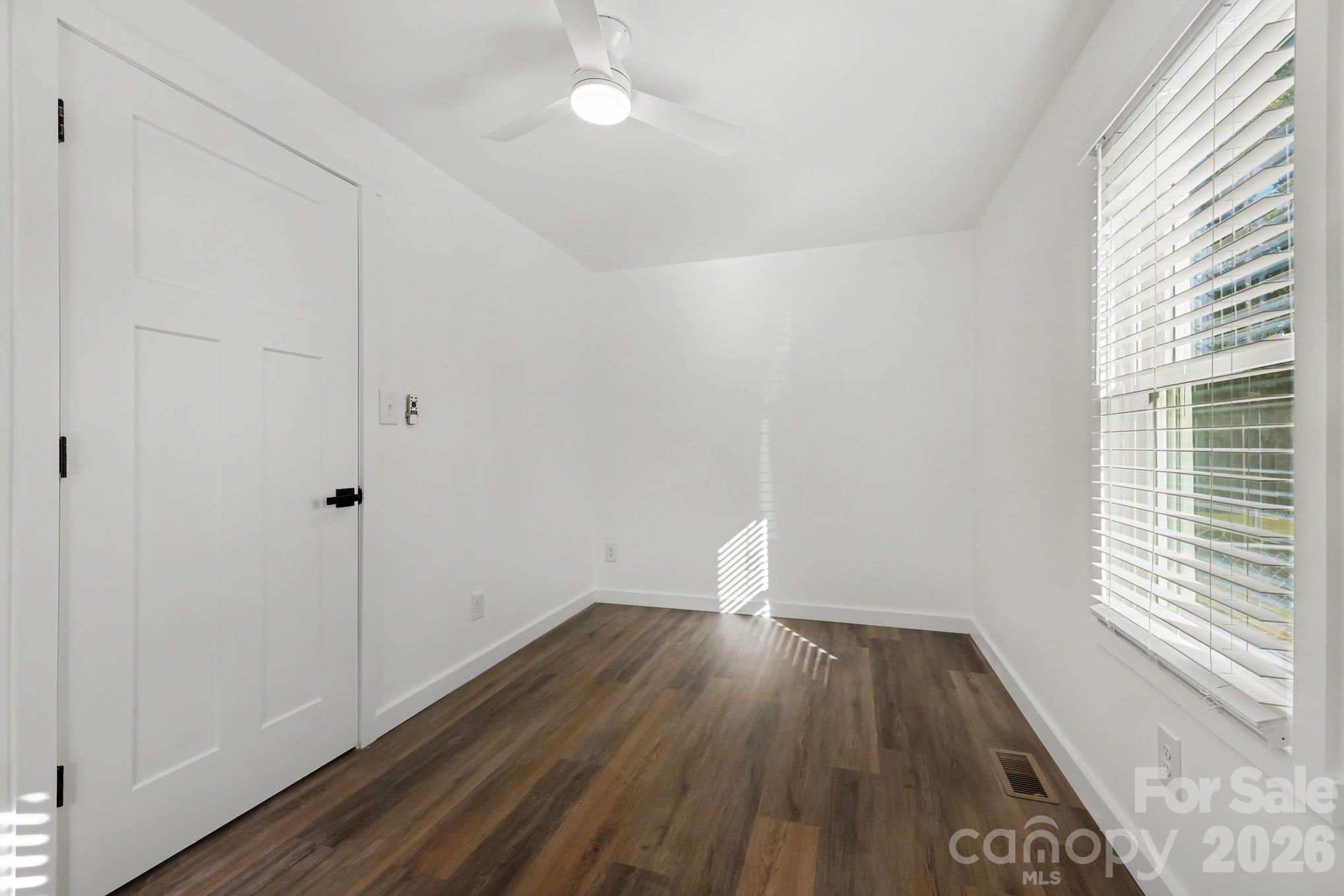Single Family Residence at 727 Trotter Street, Thomasville, photo 19 of 35