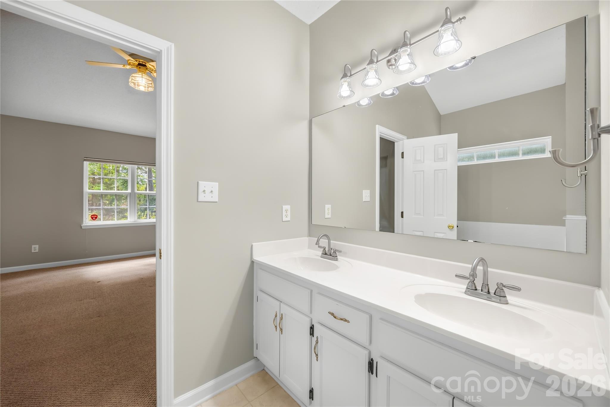 Single Family Residence at 9521 Foggy Meadow Road, Charlotte, photo 20 of 38