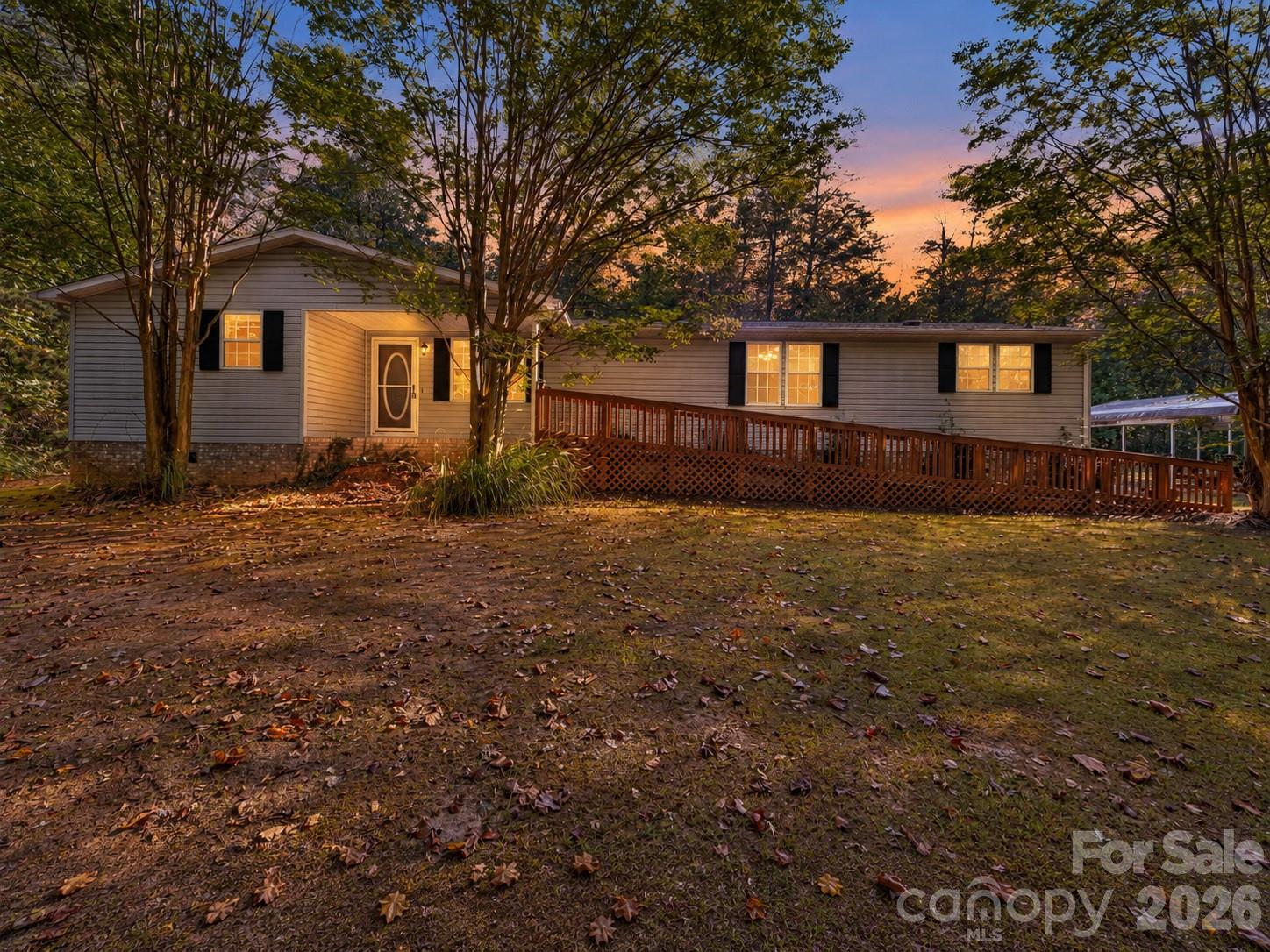 655 School Road E