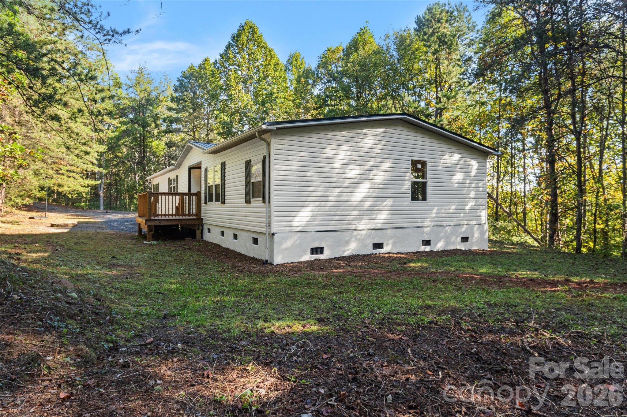 Single Family Residence at 127 Pinnacle Heights Drive, Nebo, photo 6 of 46