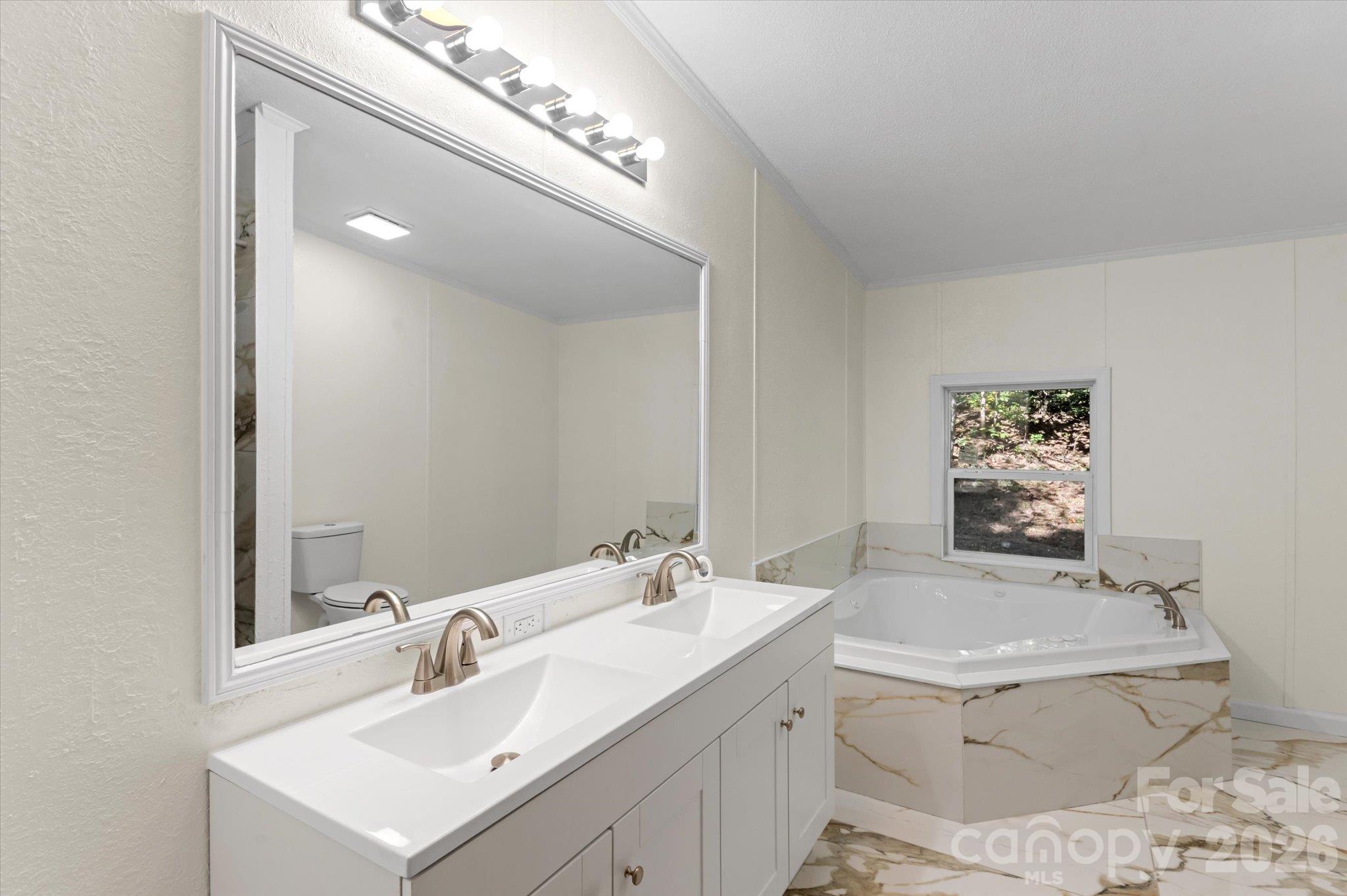 Single Family Residence at 127 Pinnacle Heights Drive, Nebo, photo 35 of 46