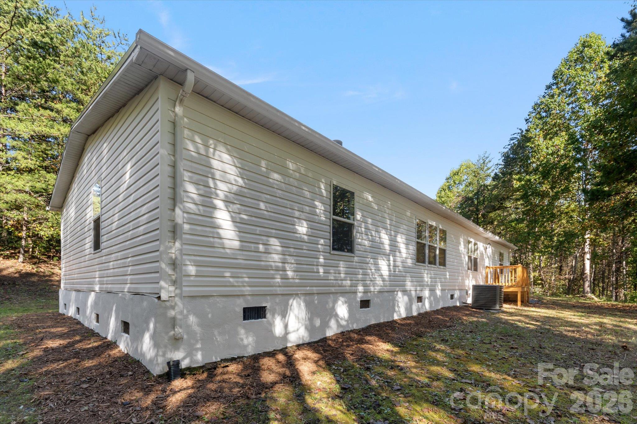 Single Family Residence at 127 Pinnacle Heights Drive, Nebo, photo 42 of 46
