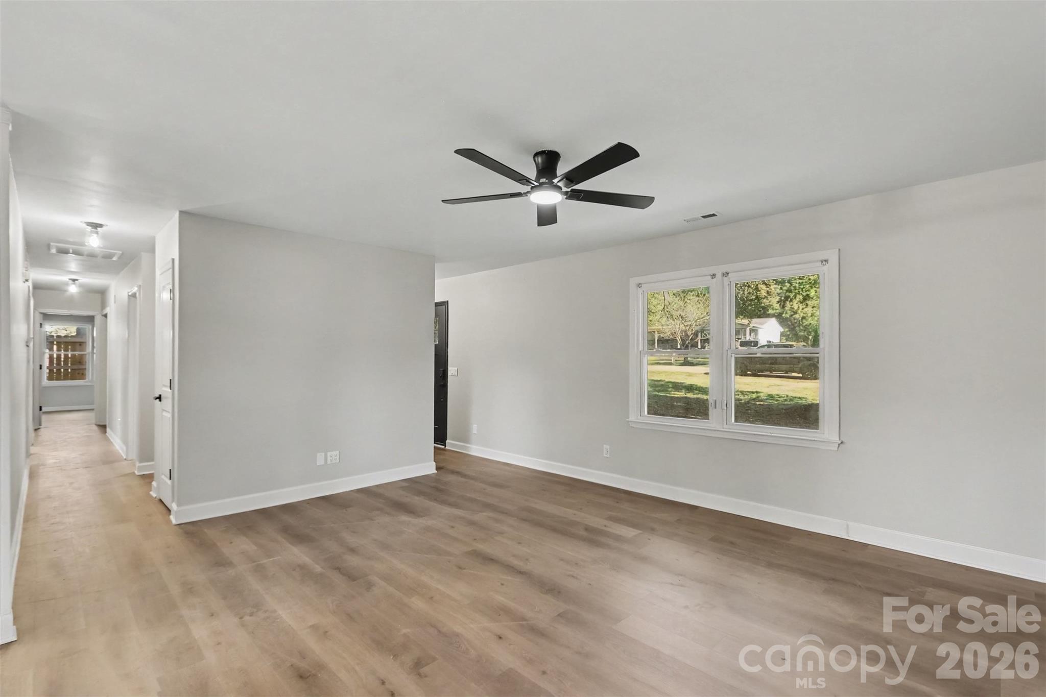 Single Family Residence at 3758 Fieldcrest Circle NW, Concord, photo 4 of 16