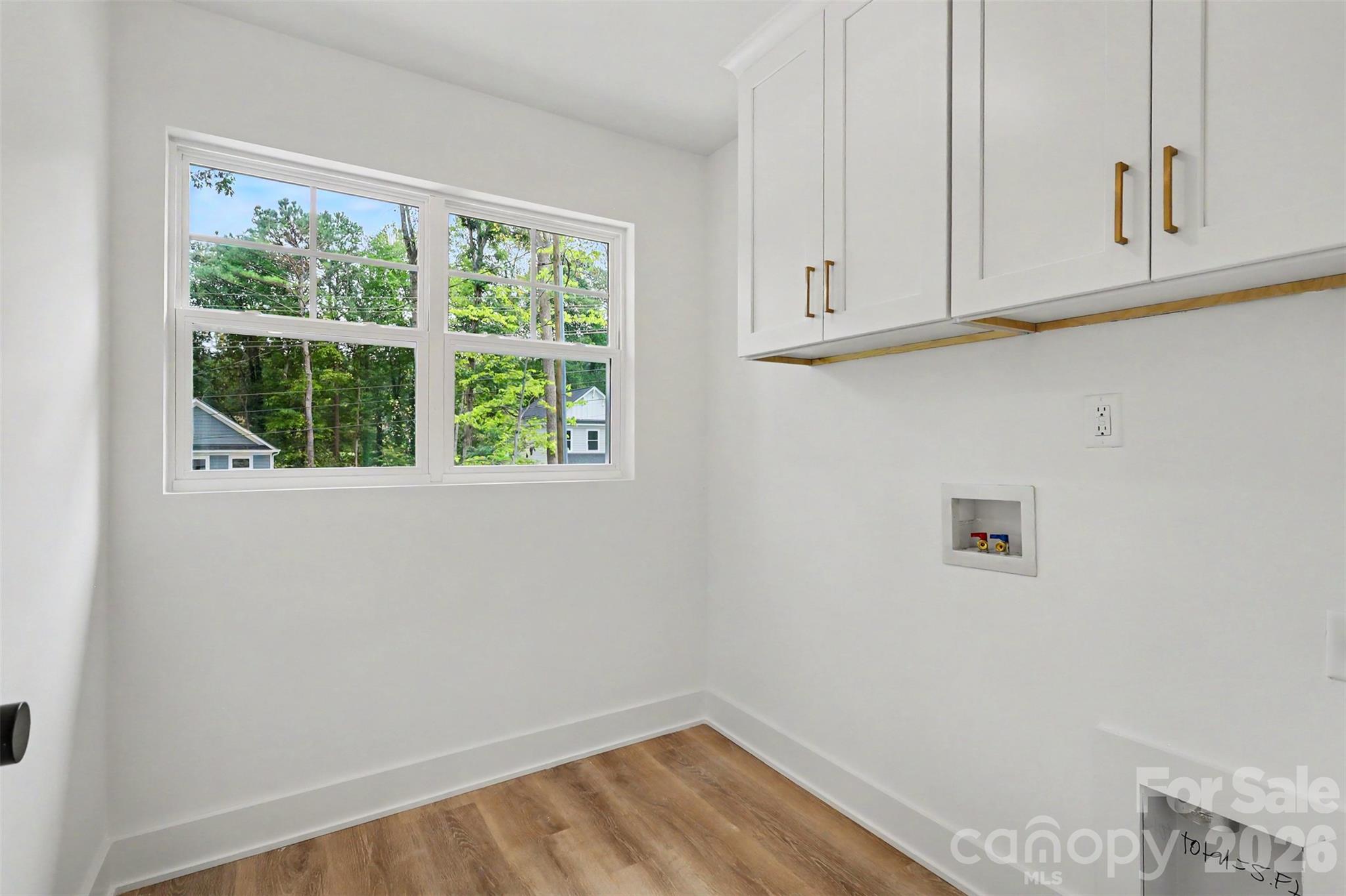 Single Family Residence at 603 W Lewis Street, Dallas, photo 20 of 28