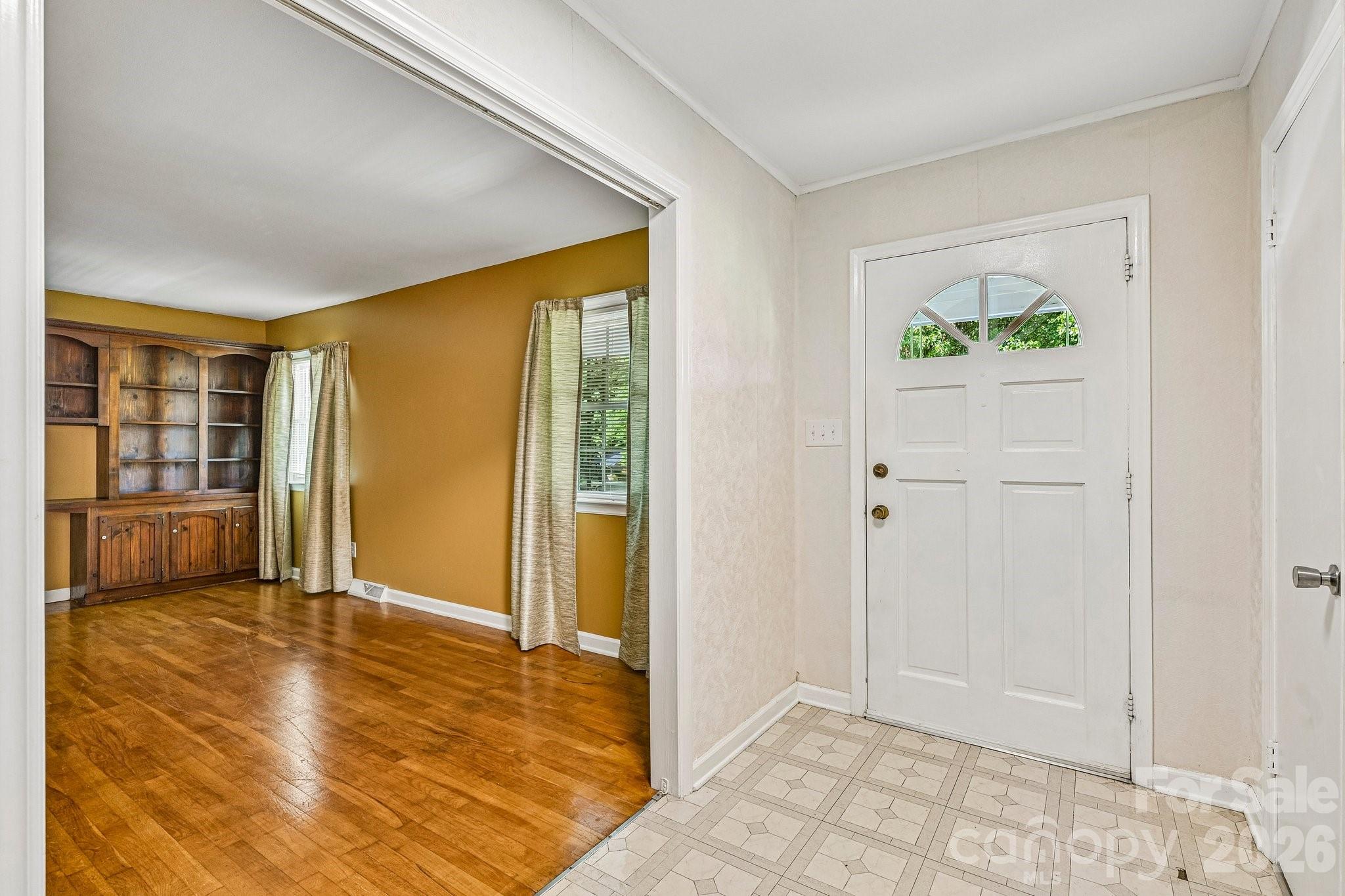 Single Family Residence at 1926 Taylor Drive, Gastonia, photo 4 of 31