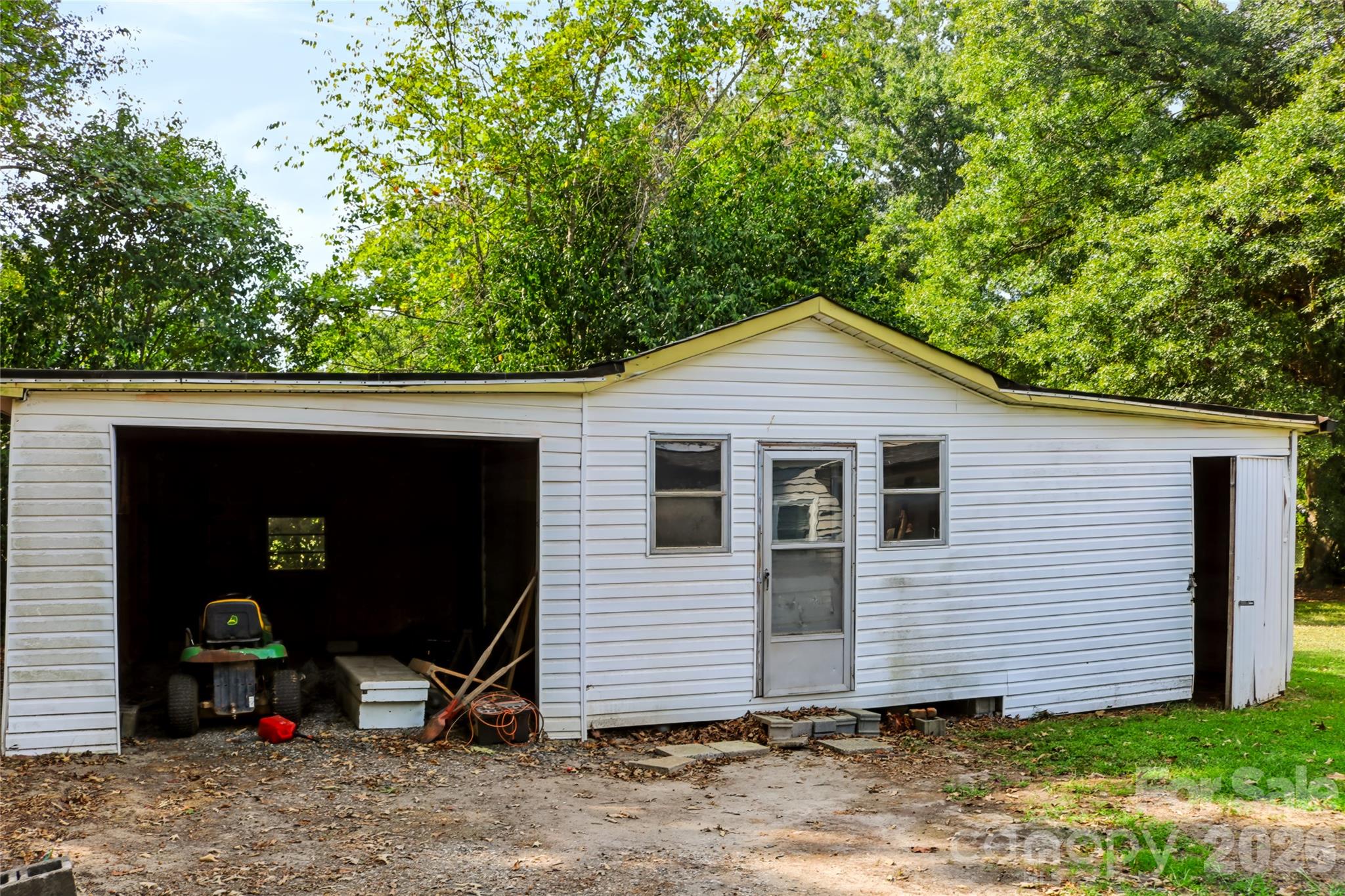 Single Family Residence at 1225 White Lane, Gastonia, photo 25 of 27
