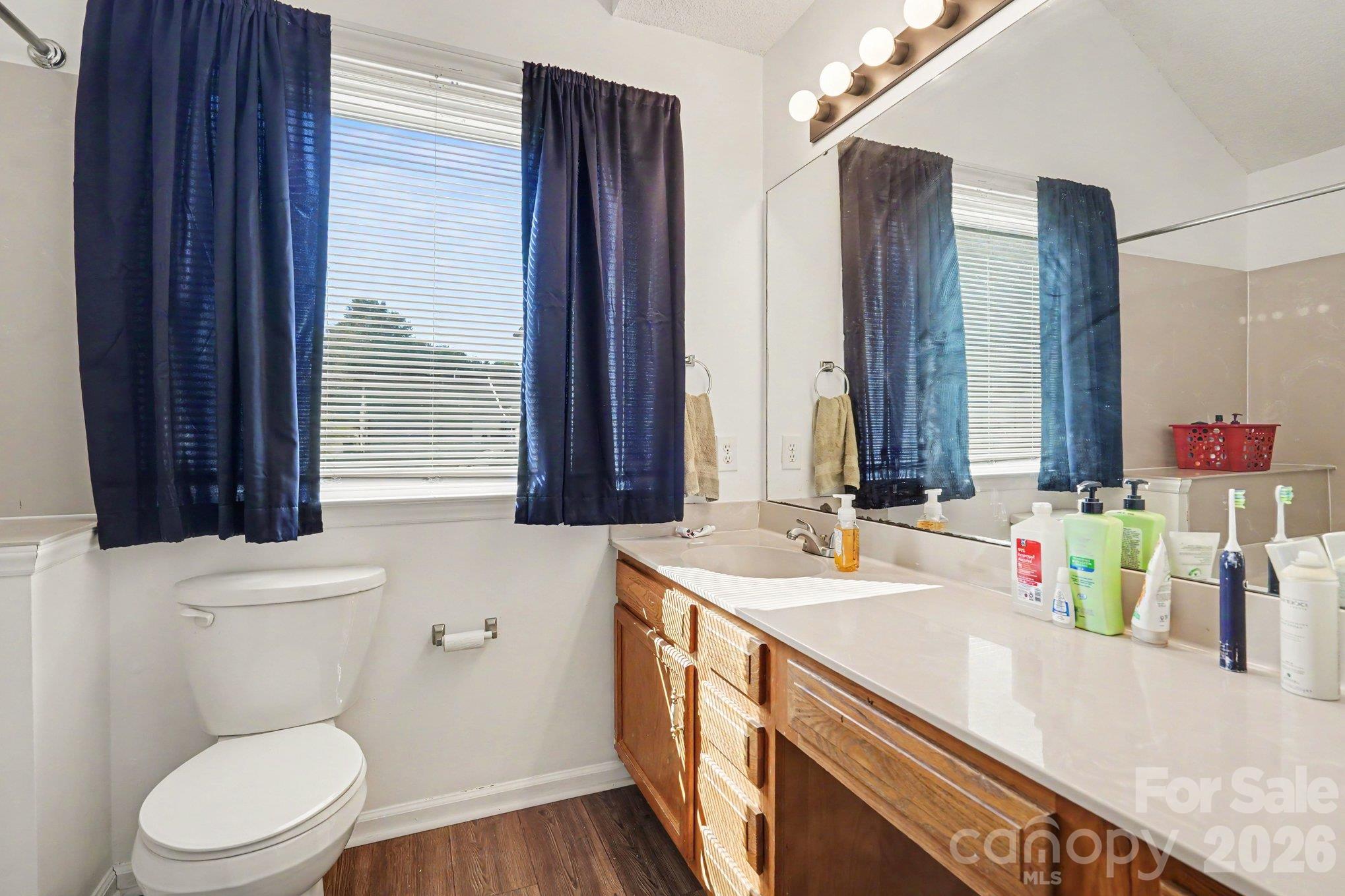 Single Family Residence at 1279 Willowbreeze Court SW, Concord, photo 16 of 25