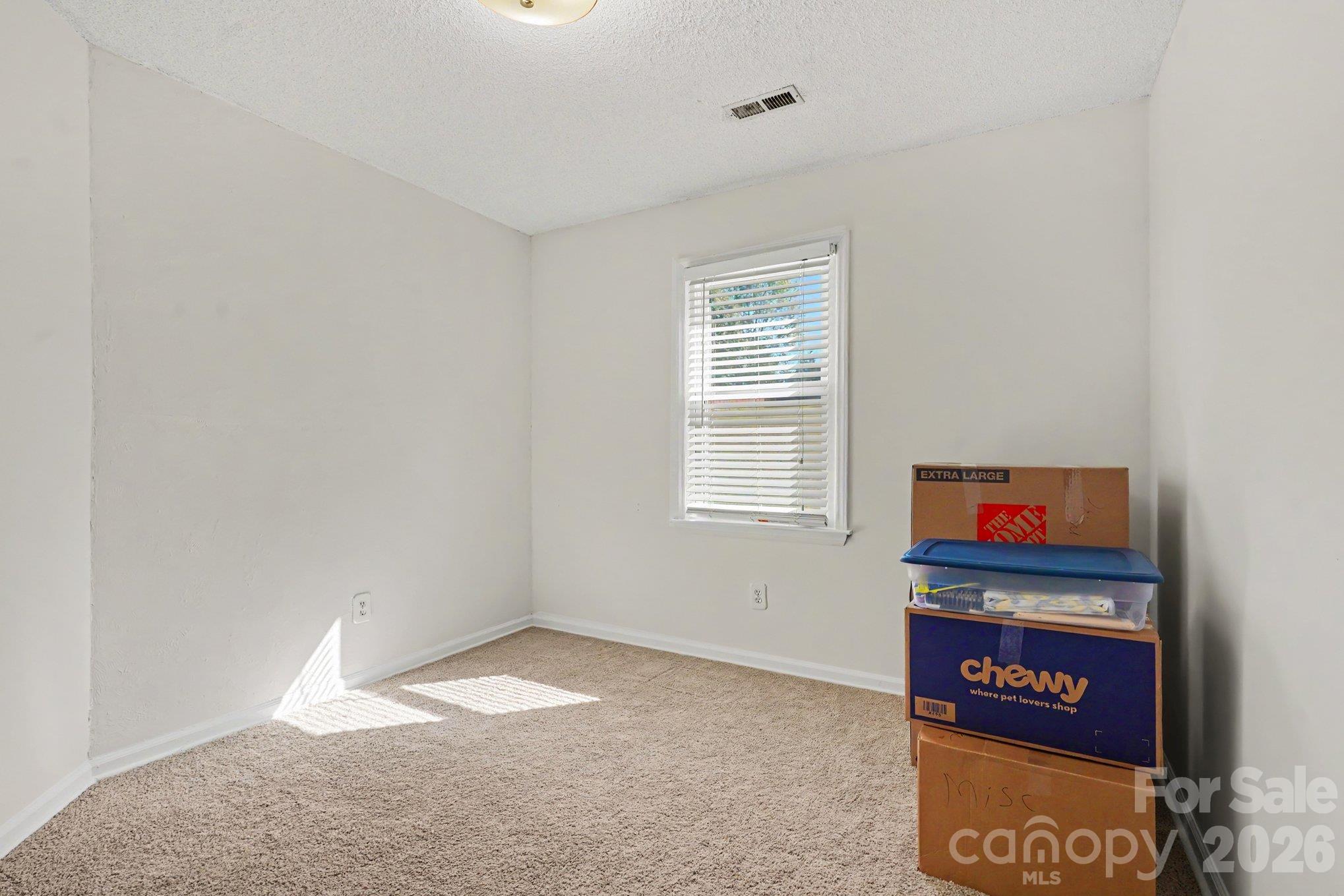 Single Family Residence at 1279 Willowbreeze Court SW, Concord, photo 19 of 25