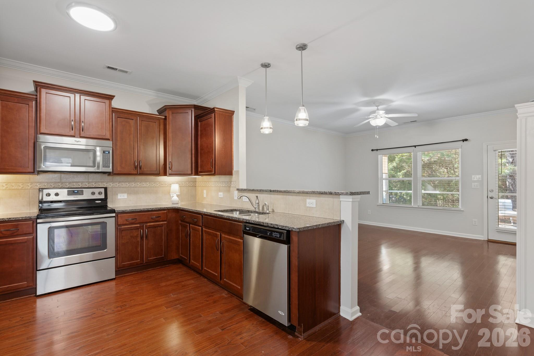 Single Family Residence at 24526 Blue Heron Circle, Lancaster, photo 11 of 42