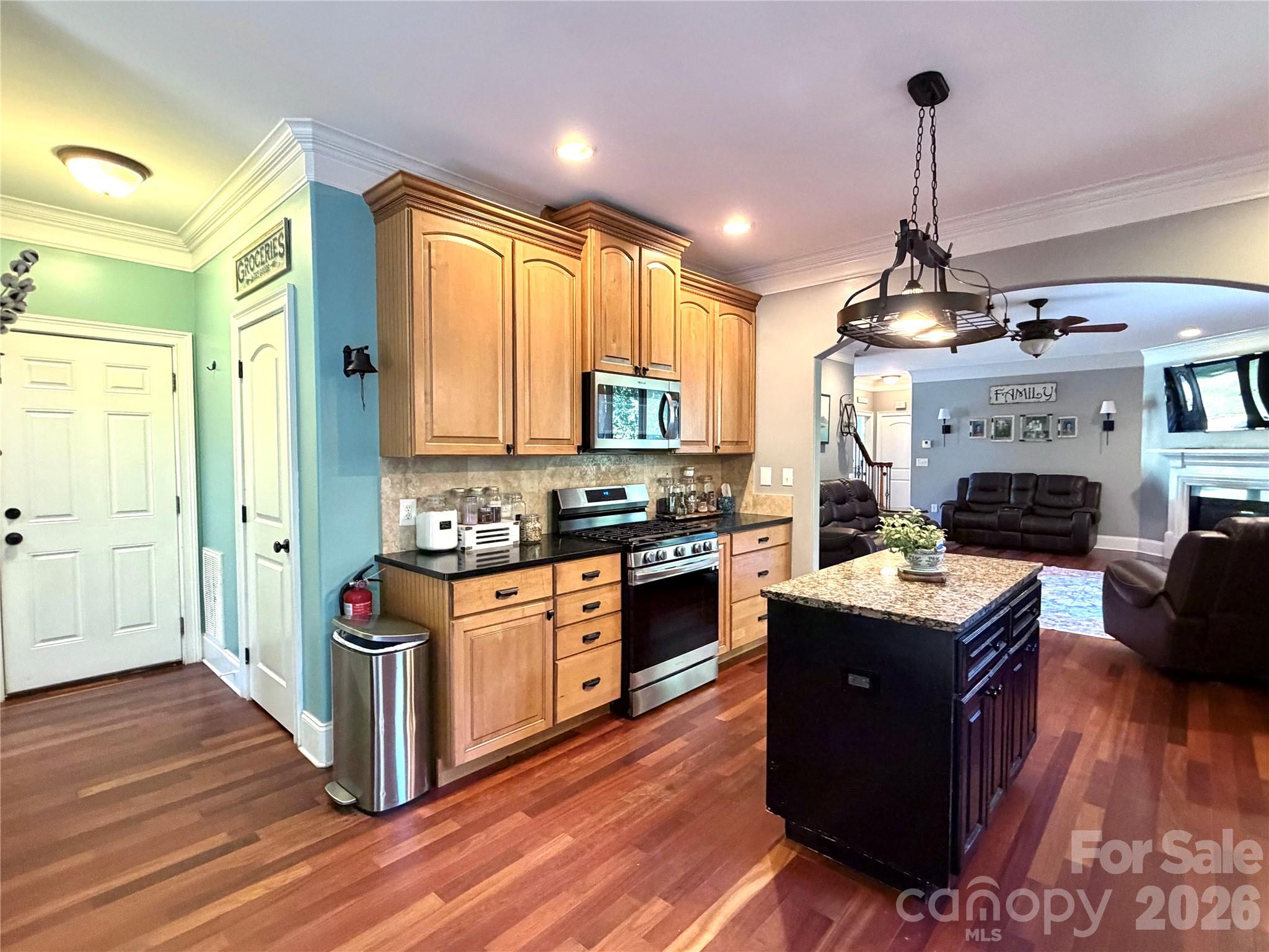 kitchen - 129 Big Oak Lane, Statesville