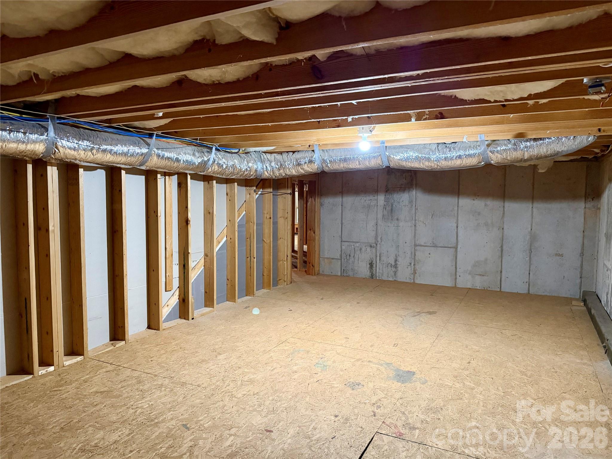 storage level!! space space space! 3 storage spaces - 129 Big Oak Lane, Statesville
