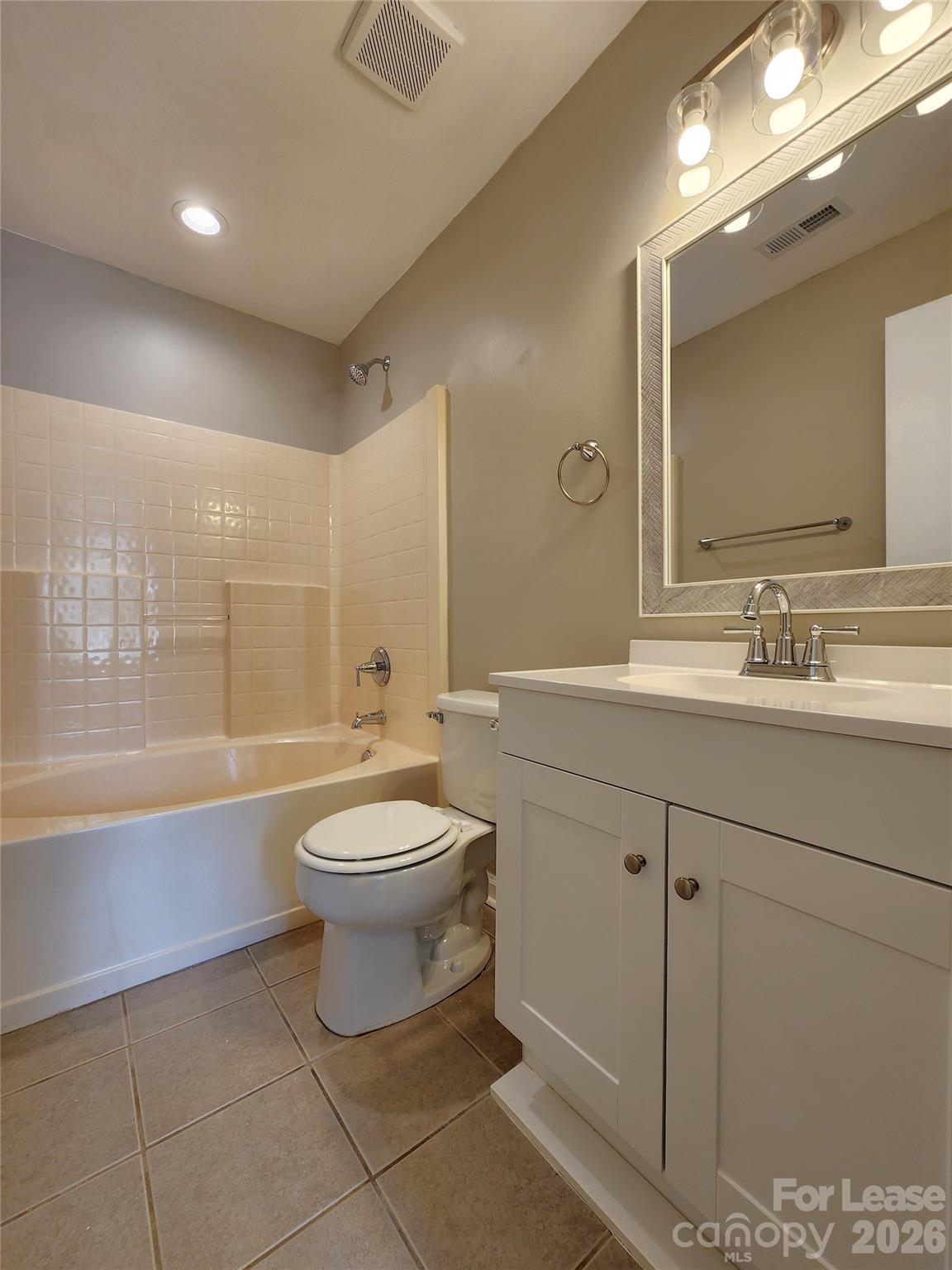 Single Family Residence at 3058 Champion Lane SW, Concord, photo 8 of 18