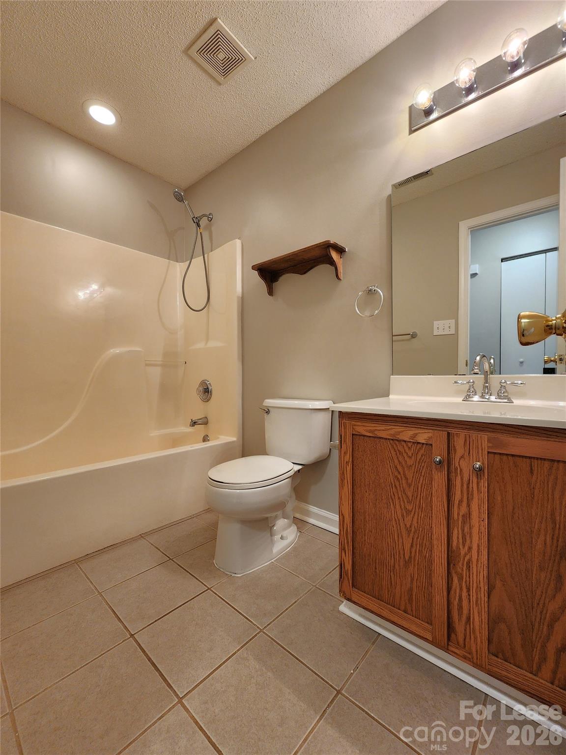 Single Family Residence at 3058 Champion Lane SW, Concord, photo 13 of 18