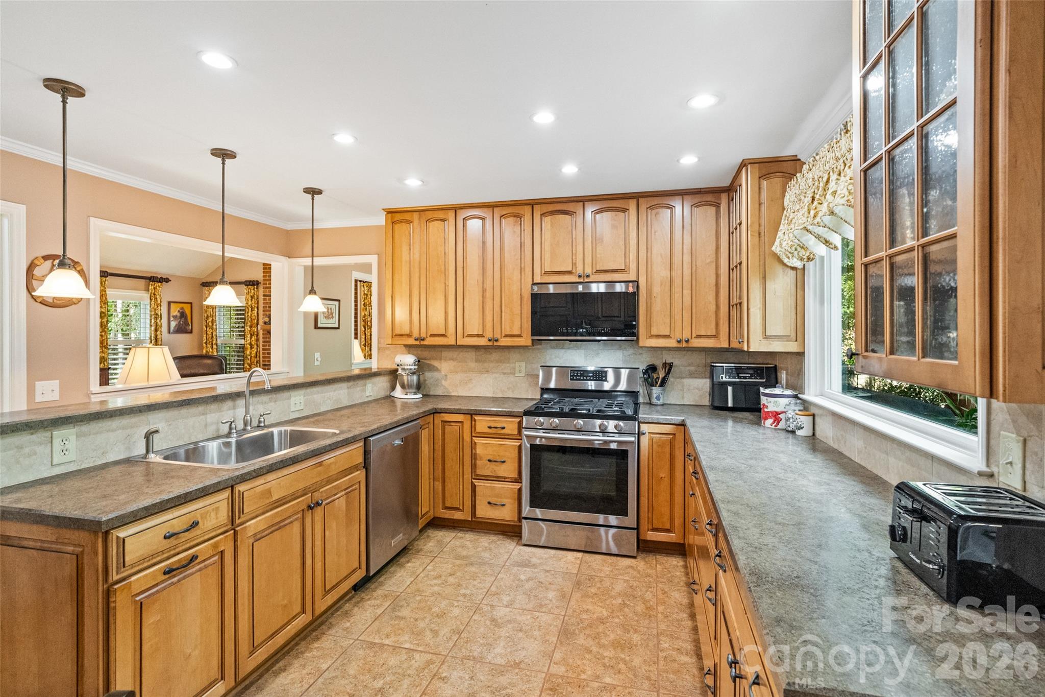 Single Family Residence at 9831 Spring Harvest Drive, Mint Hill, photo 17 of 35