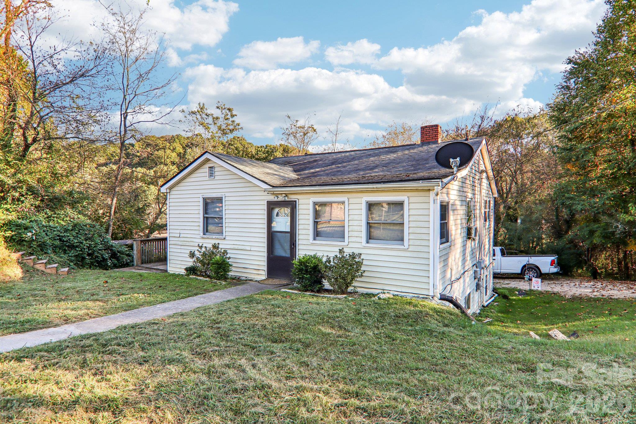 Duplex at 1991 & 1993 Plott Creek Road, Waynesville, photo 10 of 23