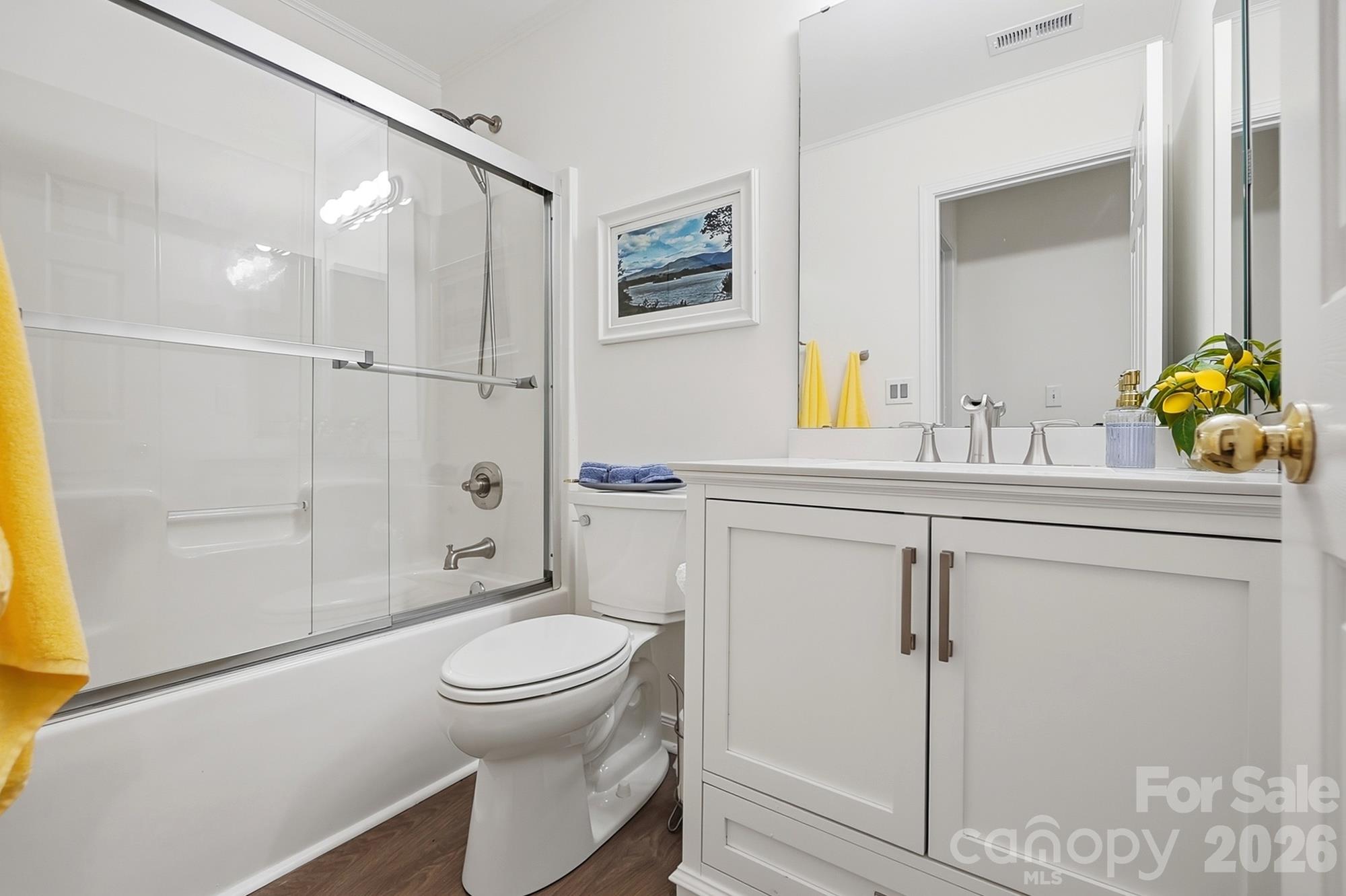 Second full bath - 2100 Pineapple Court, Matthews