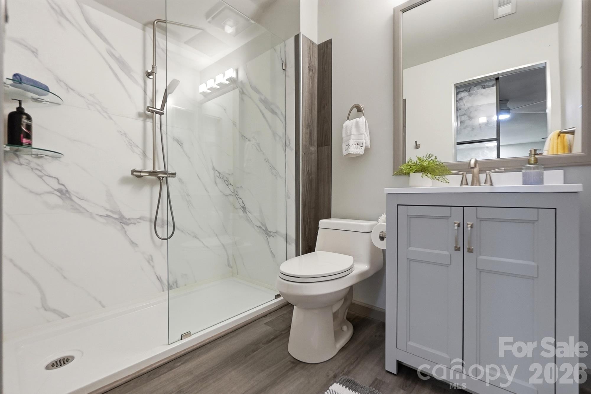 Updated full bath - 2100 Pineapple Court, Matthews