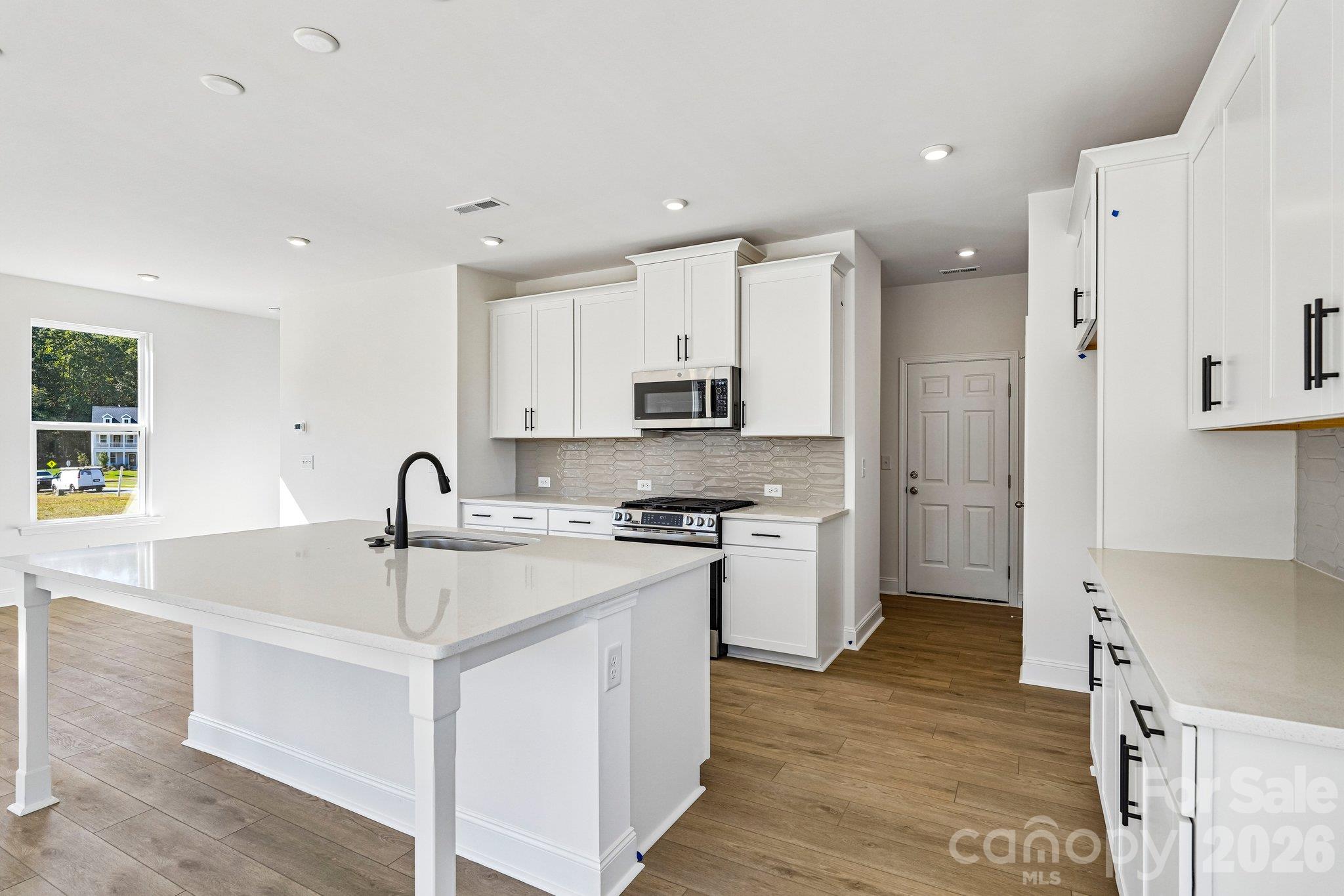 Single Family Residence at 109 Plover Lane, Mooresville, photo 16 of 45