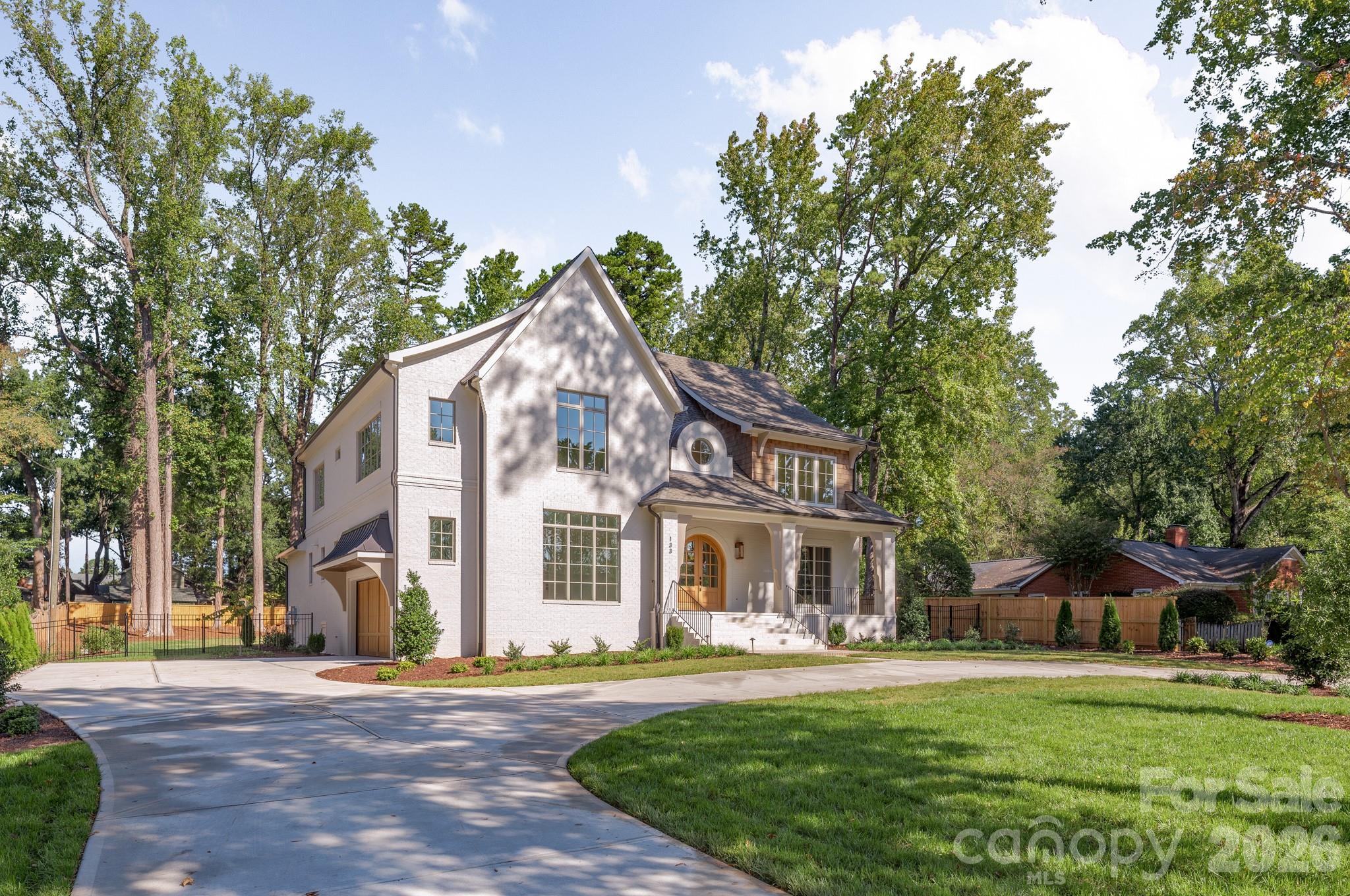 Single Family Residence at 133 Wonderwood Drive, Charlotte, photo 3 of 48
