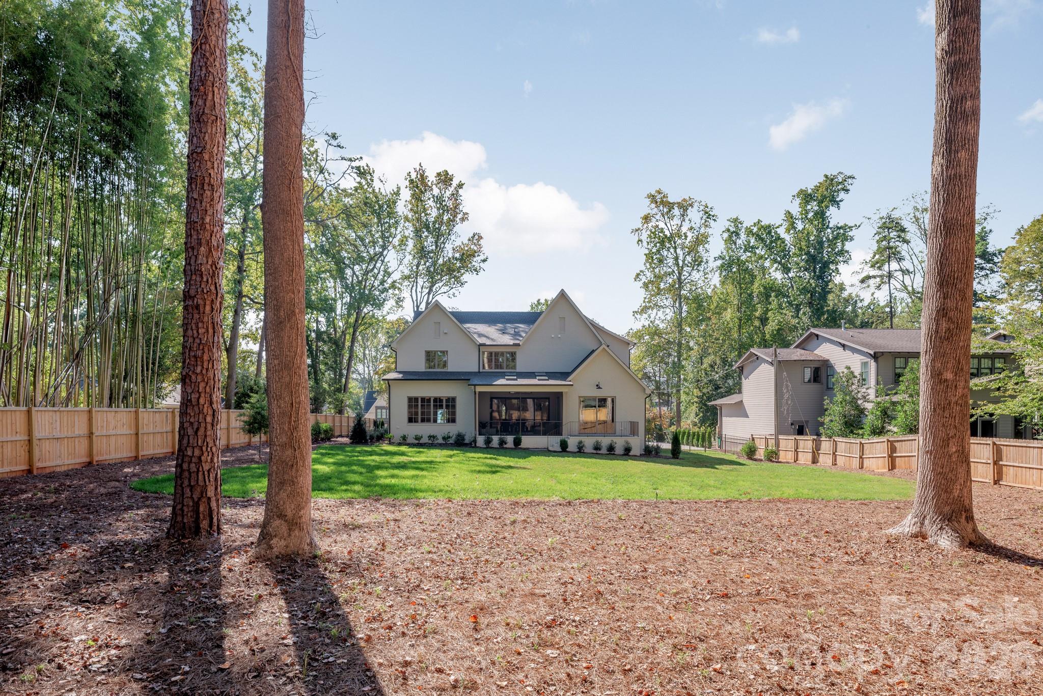 Single Family Residence at 133 Wonderwood Drive, Charlotte, photo 45 of 48